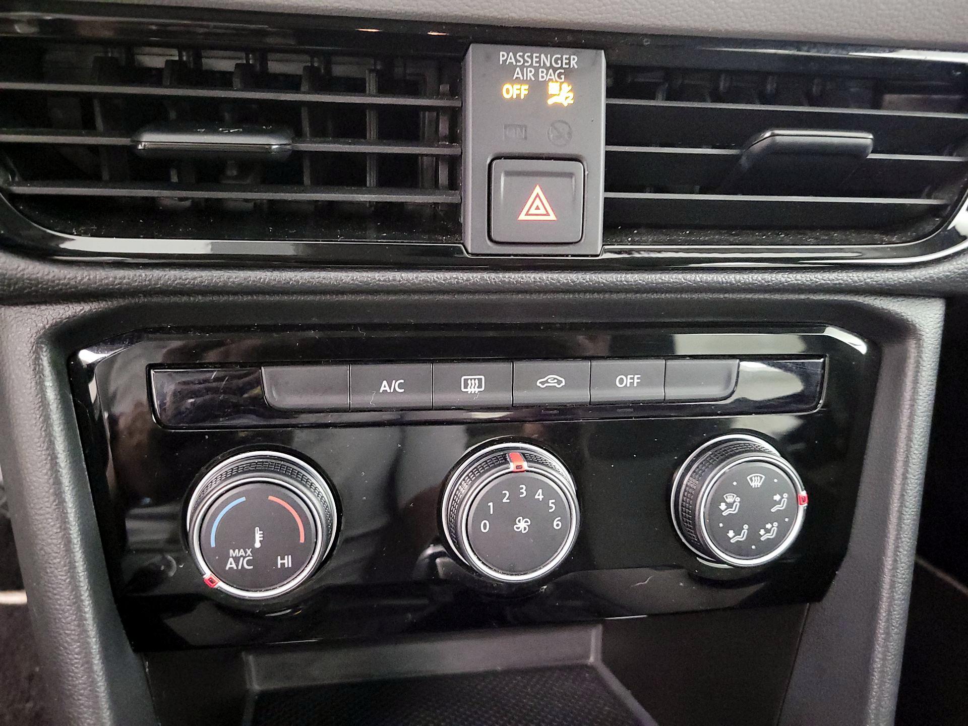 Thumbnail: 2024 Volkswagen Taos - 16