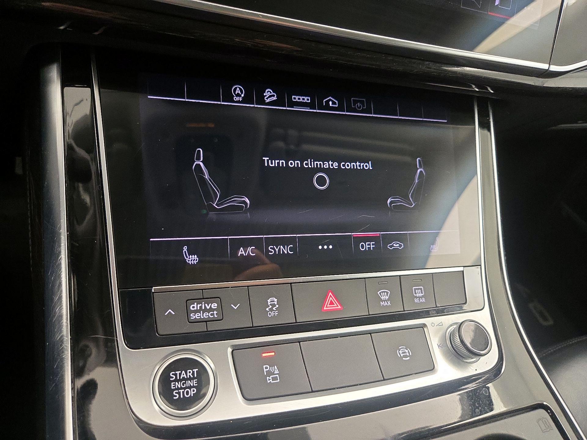 Thumbnail: 2023 Audi Q7 - 17