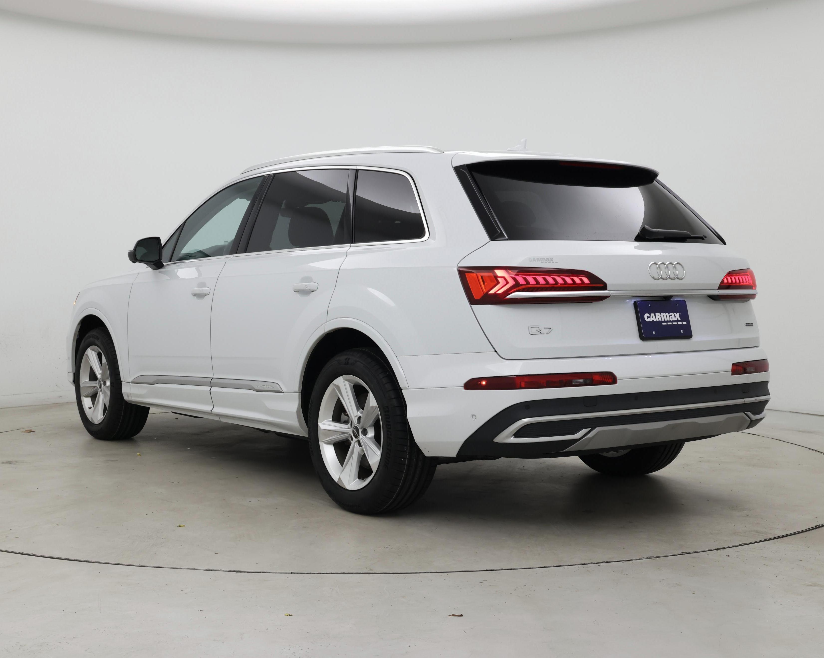 Thumbnail: 2023 Audi Q7 - 2