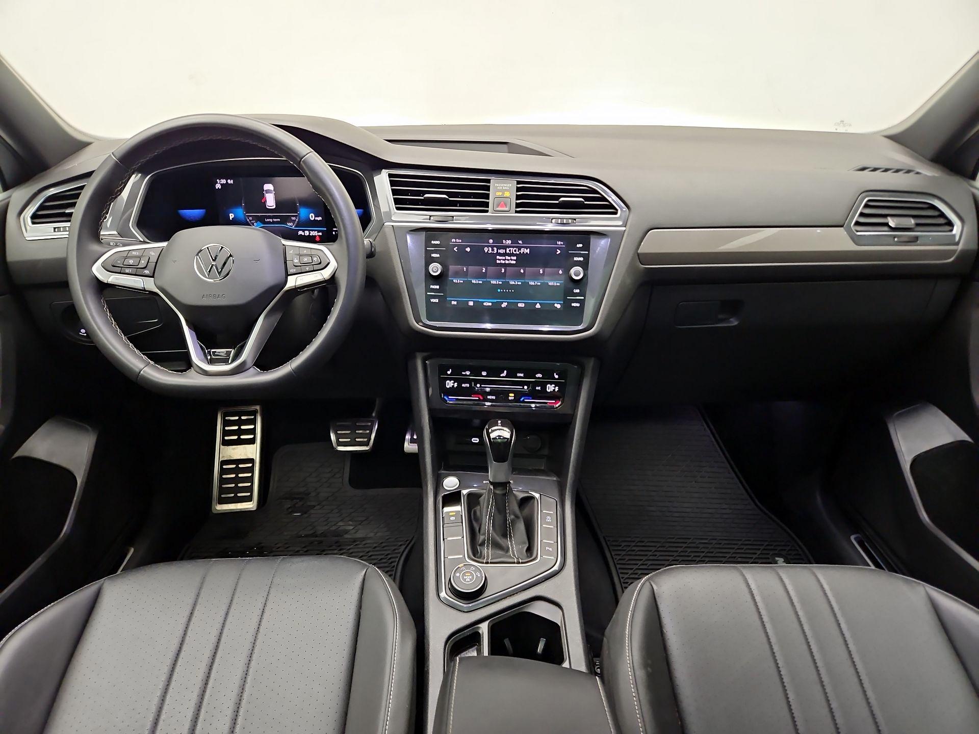 Thumbnail: 2023 Volkswagen Tiguan - 9