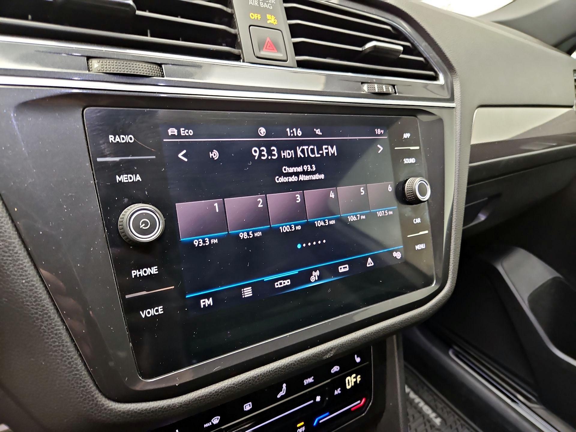 Thumbnail: 2023 Volkswagen Tiguan - 15