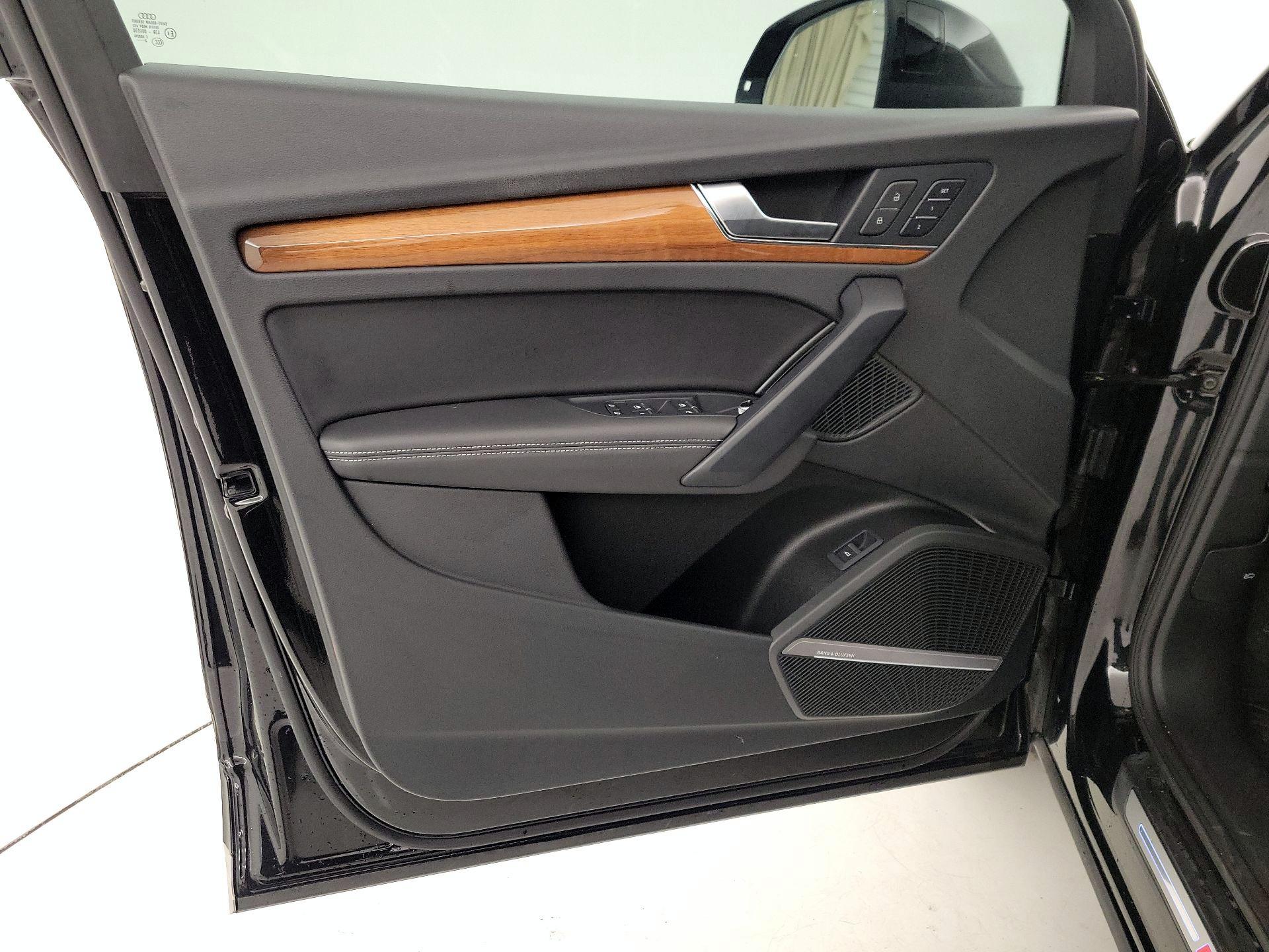 Thumbnail: 2023 Audi Q5 - 12