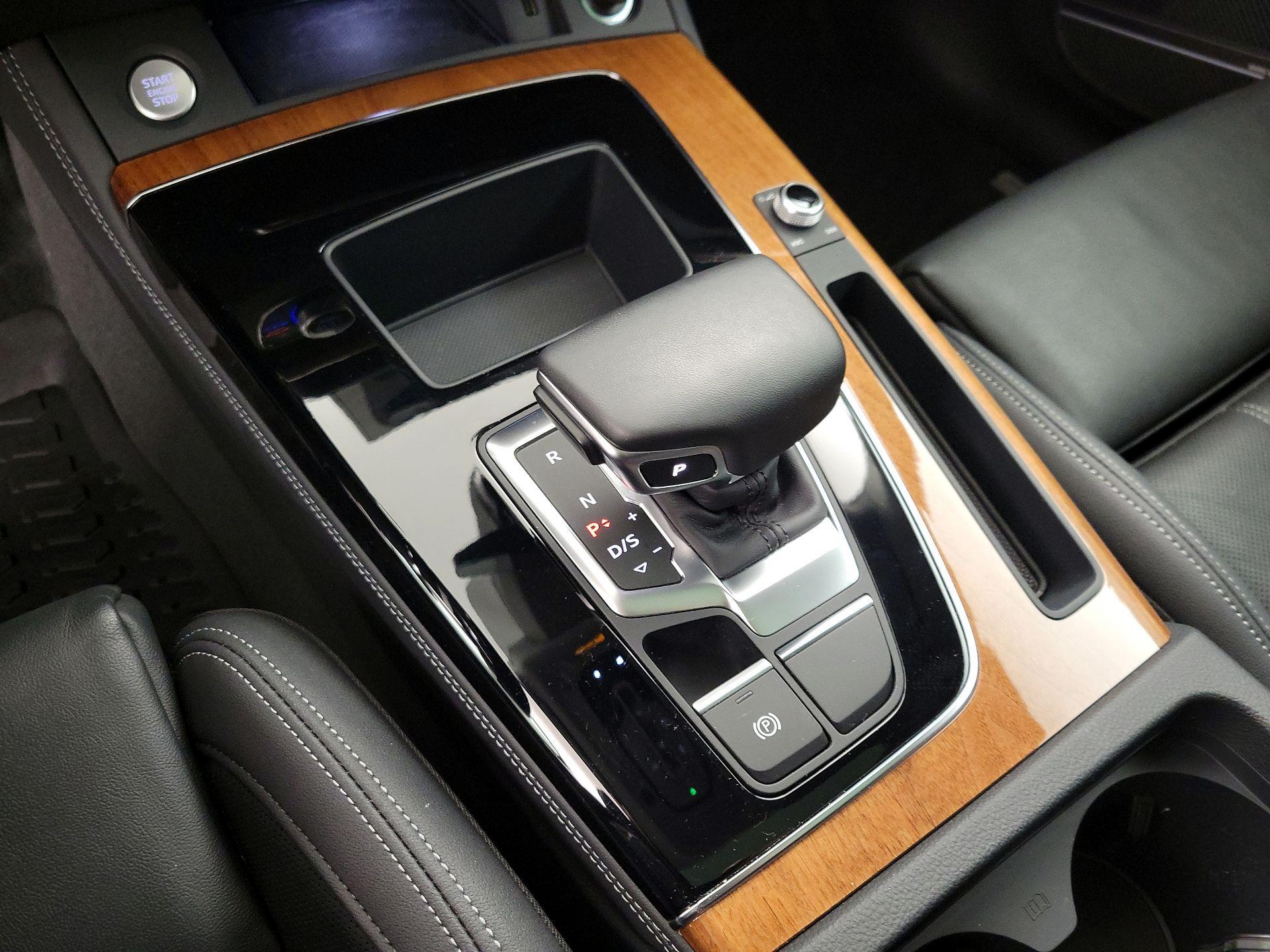 Thumbnail: 2023 Audi Q5 - 18