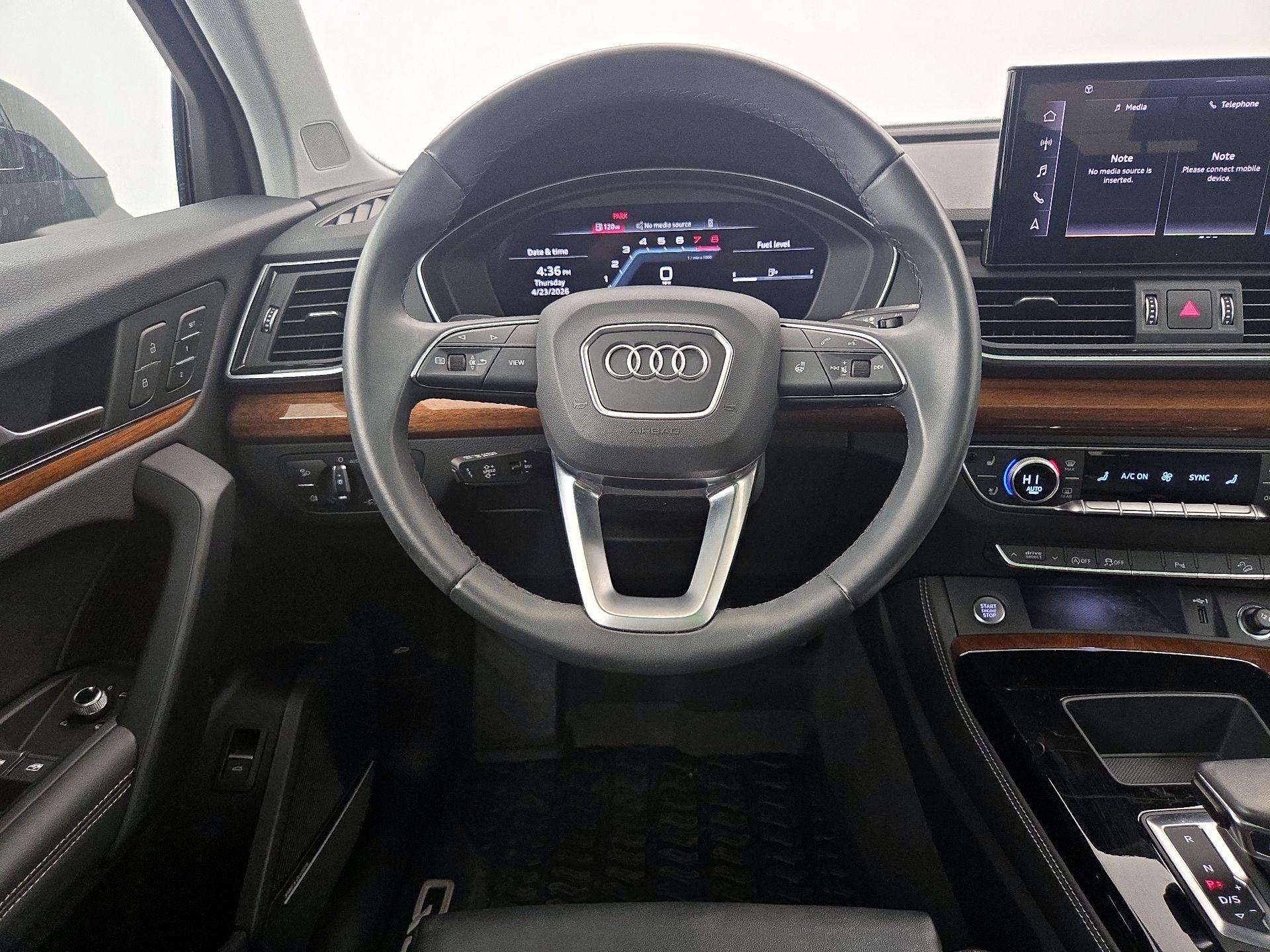 Thumbnail: 2023 Audi Q5 - 10
