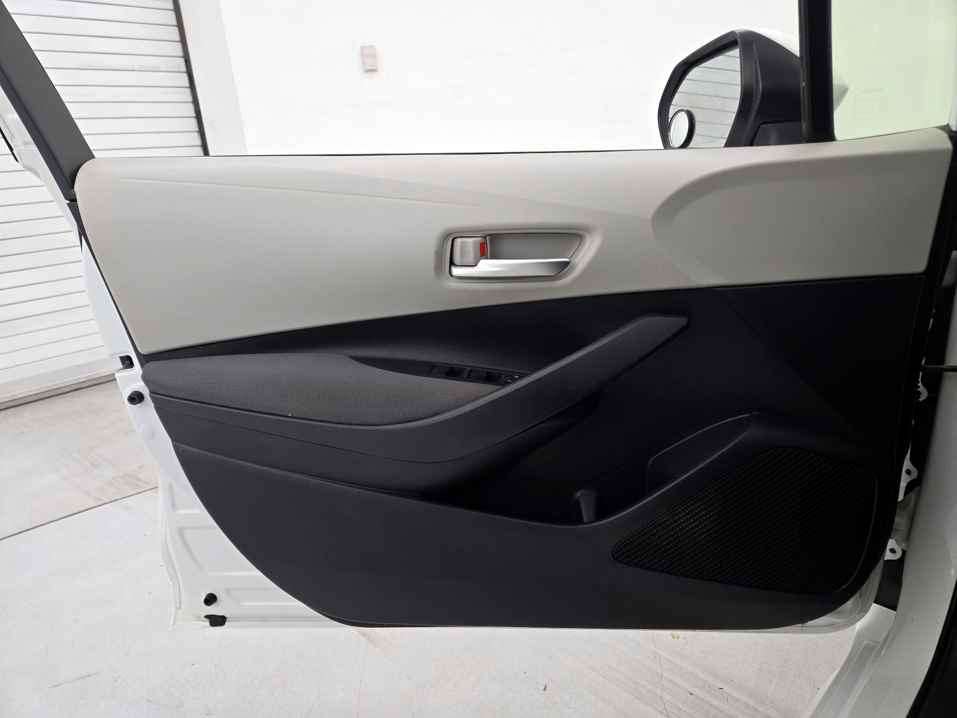 Thumbnail: 2021 Toyota Corolla - 12