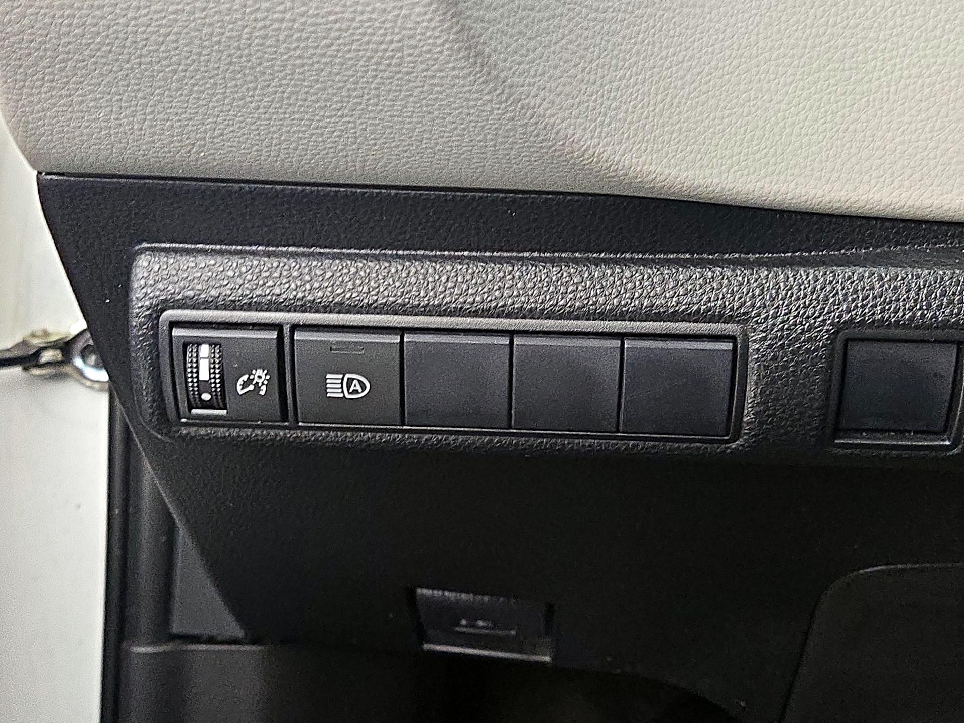 Thumbnail: 2021 Toyota Corolla - 13