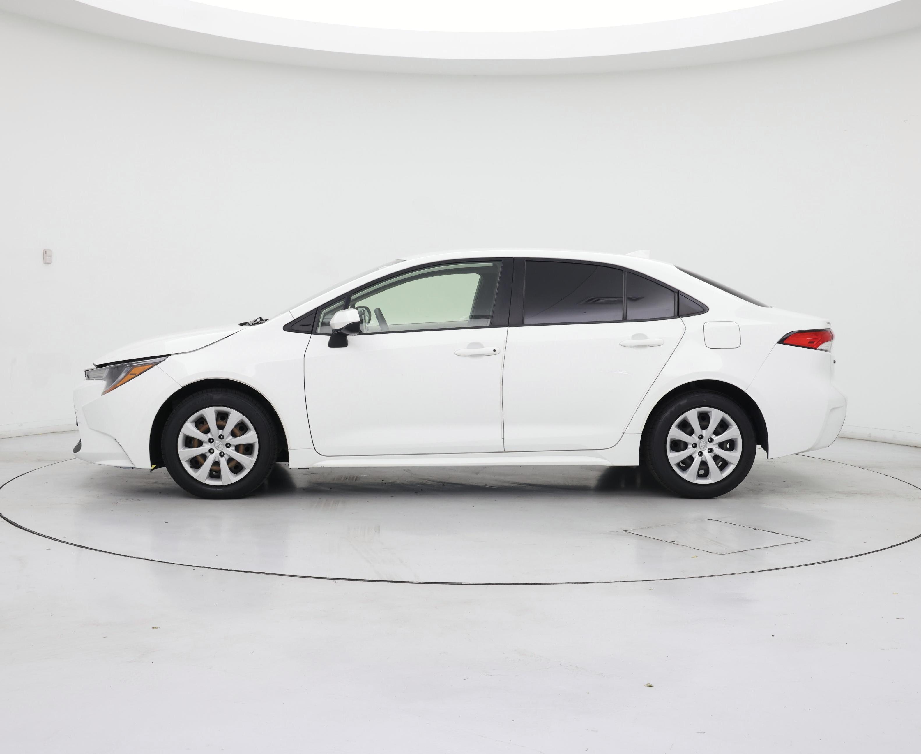 Thumbnail: 2021 Toyota Corolla - 3