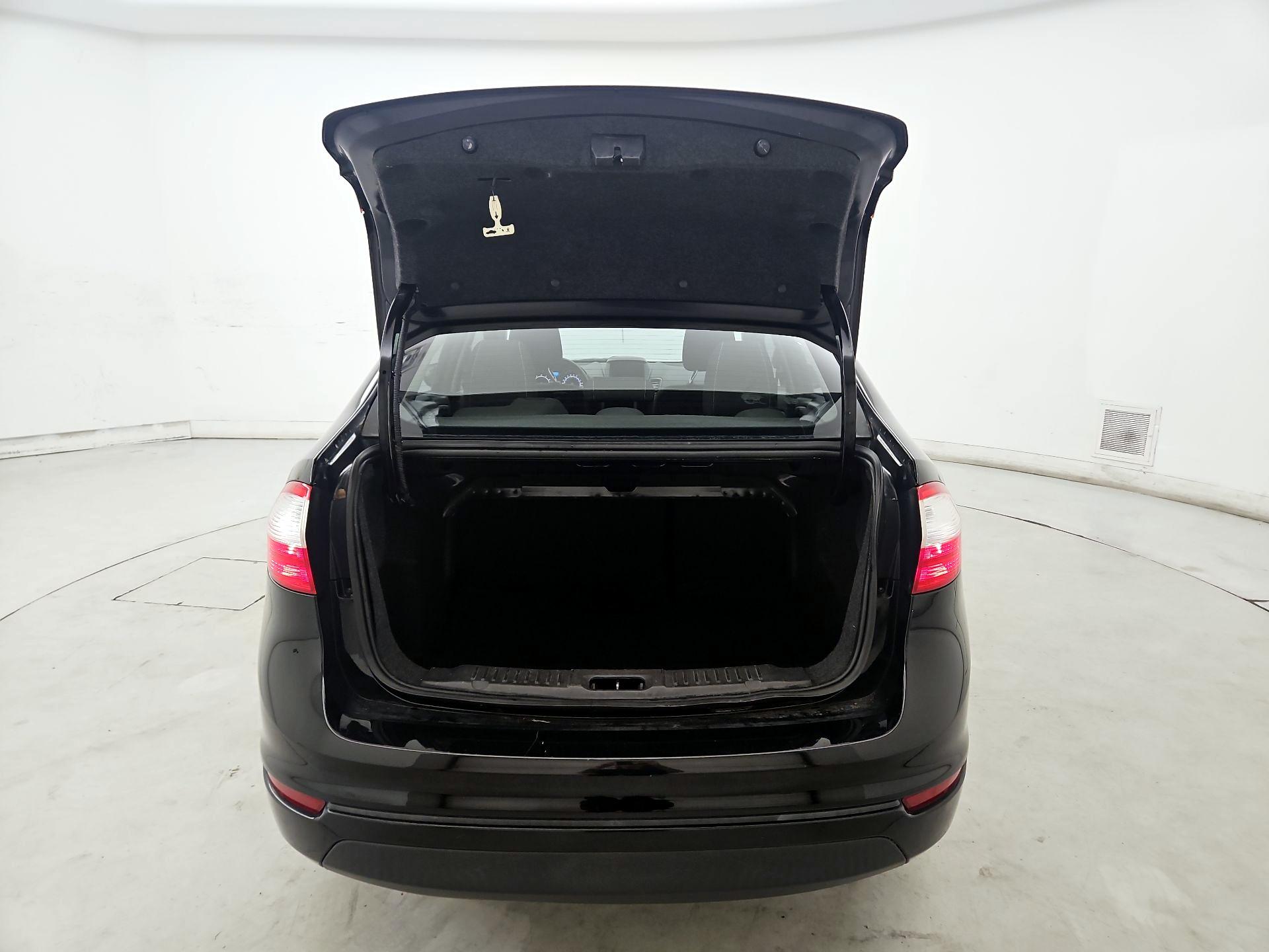 Thumbnail: 2018 Ford Fiesta - 19