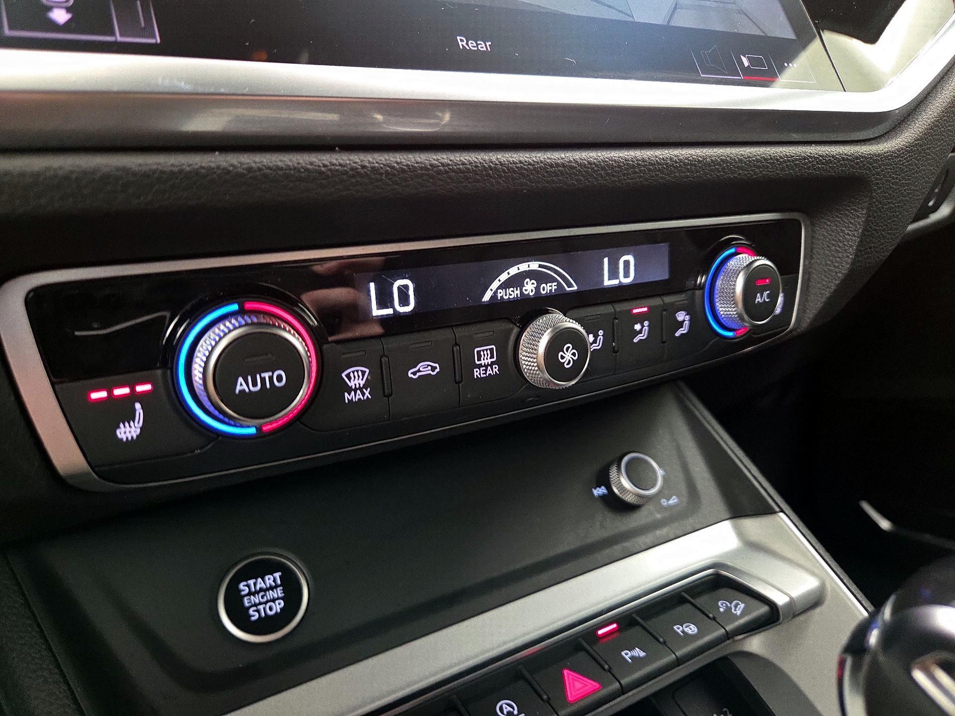 Thumbnail: 2021 Audi Q3 - 15