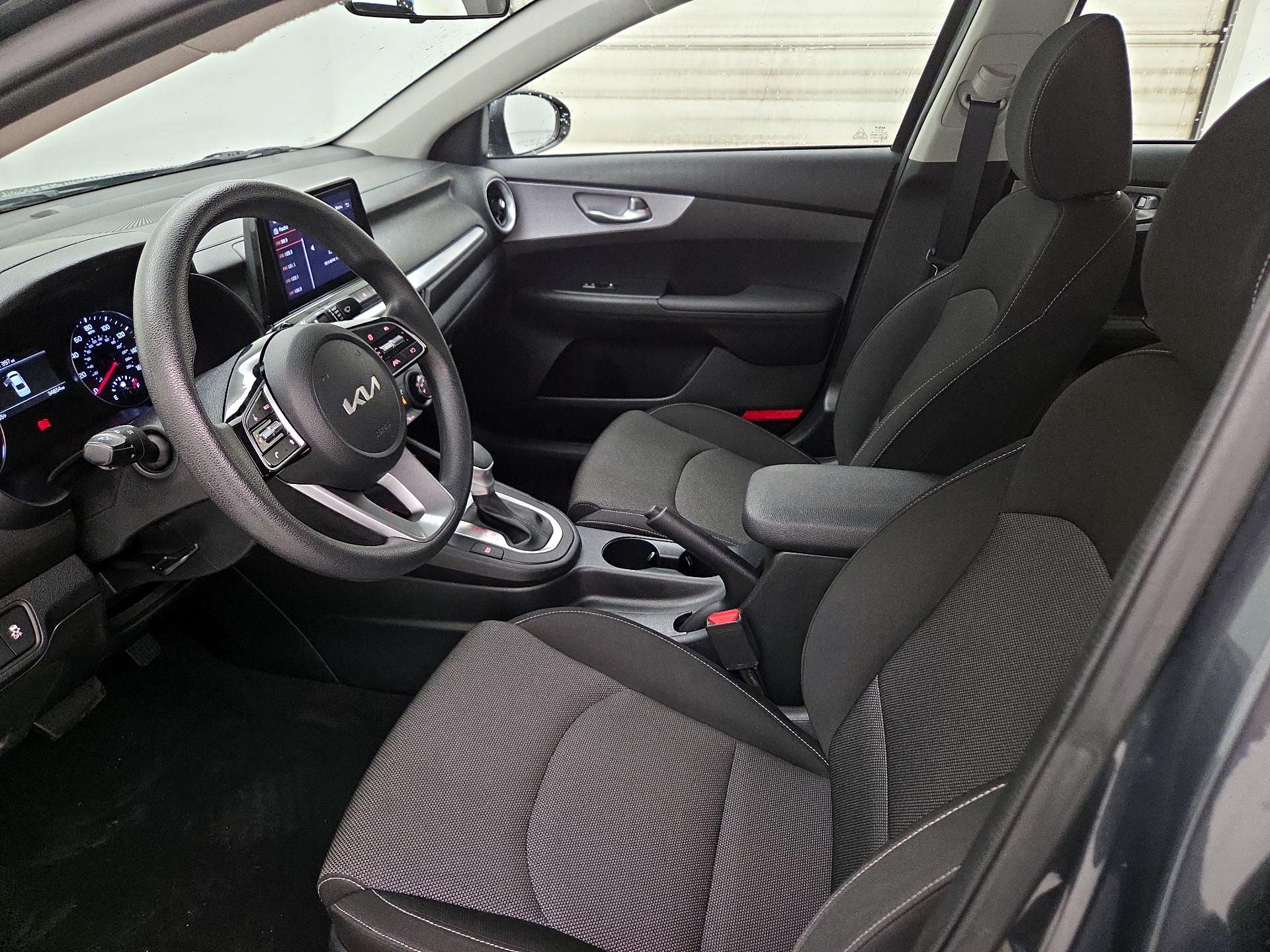 Thumbnail: 2024 Kia Forte - 9