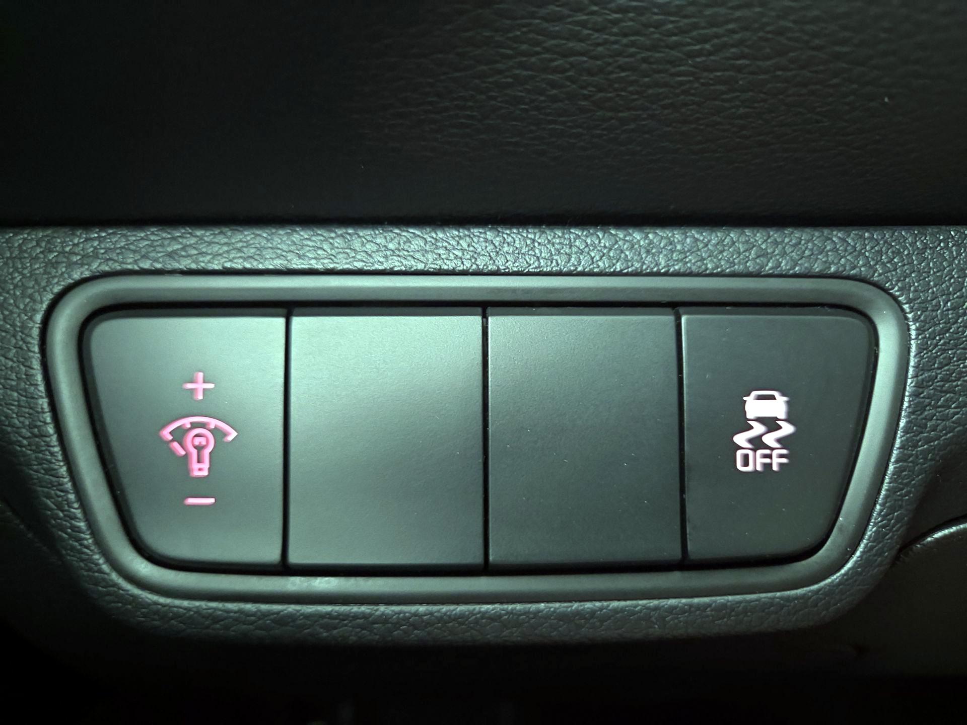 Thumbnail: 2024 Kia Forte - 11