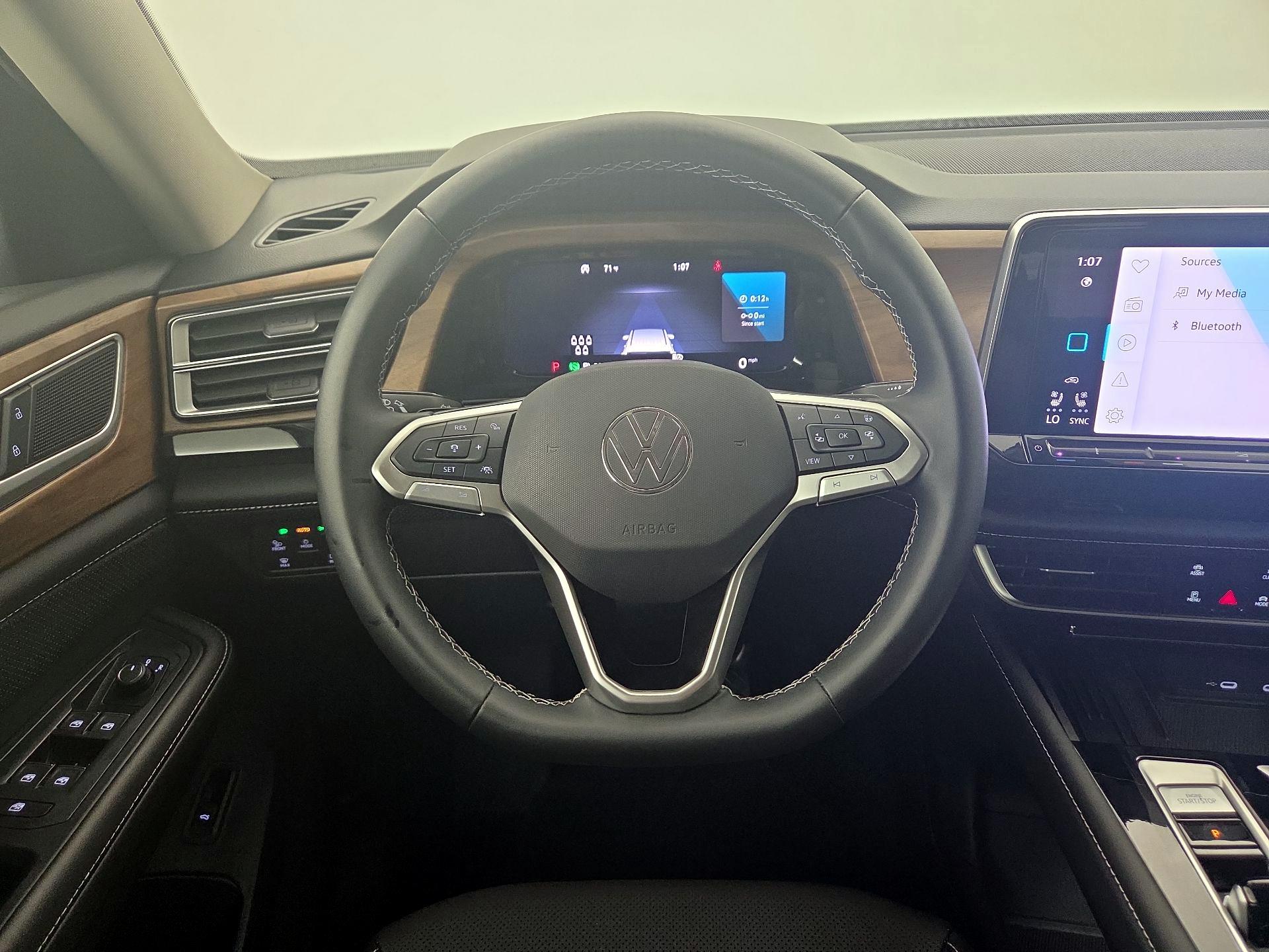 Thumbnail: 2025 Volkswagen Atlas - 10