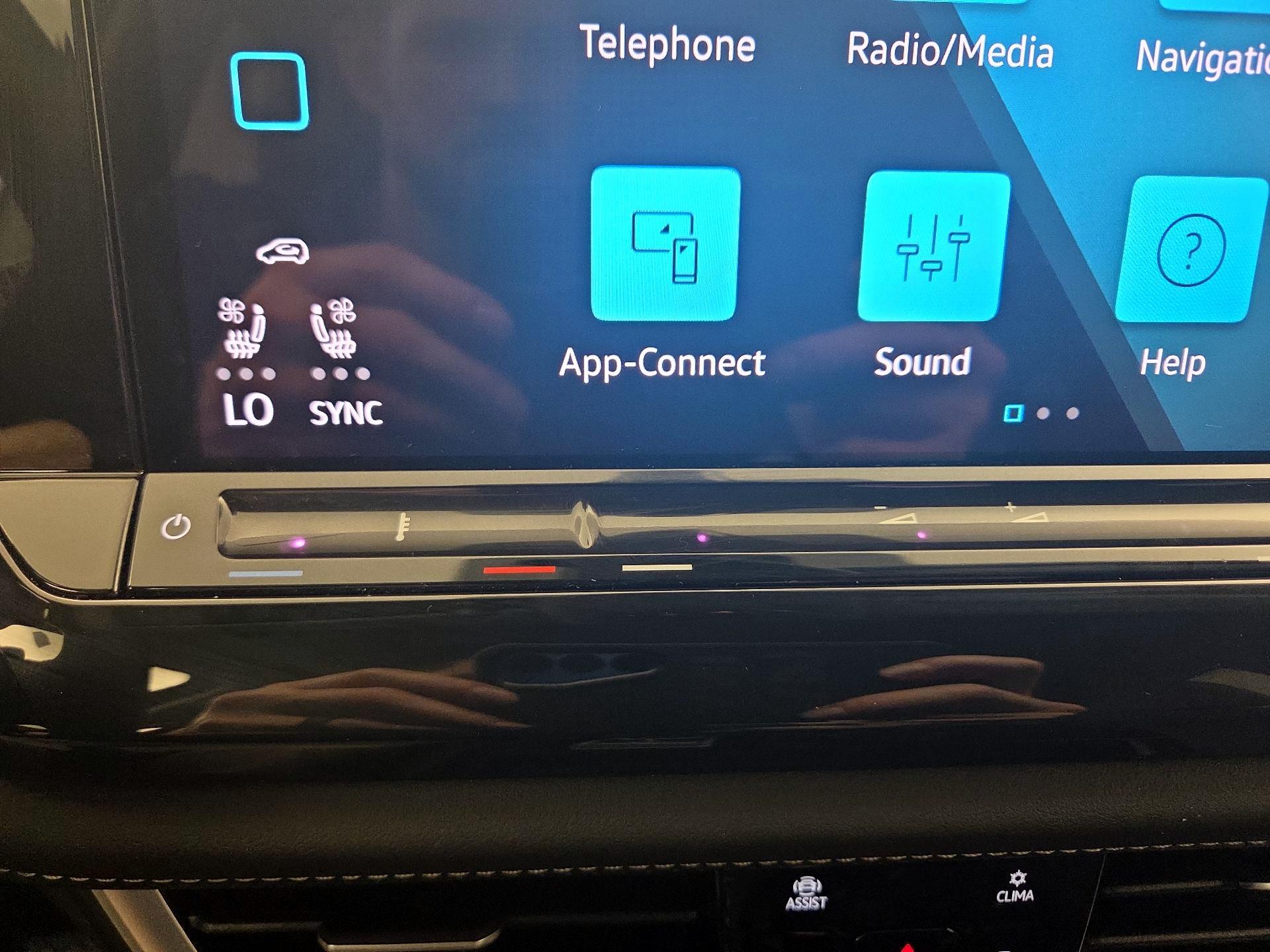 Thumbnail: 2025 Volkswagen Atlas - 16