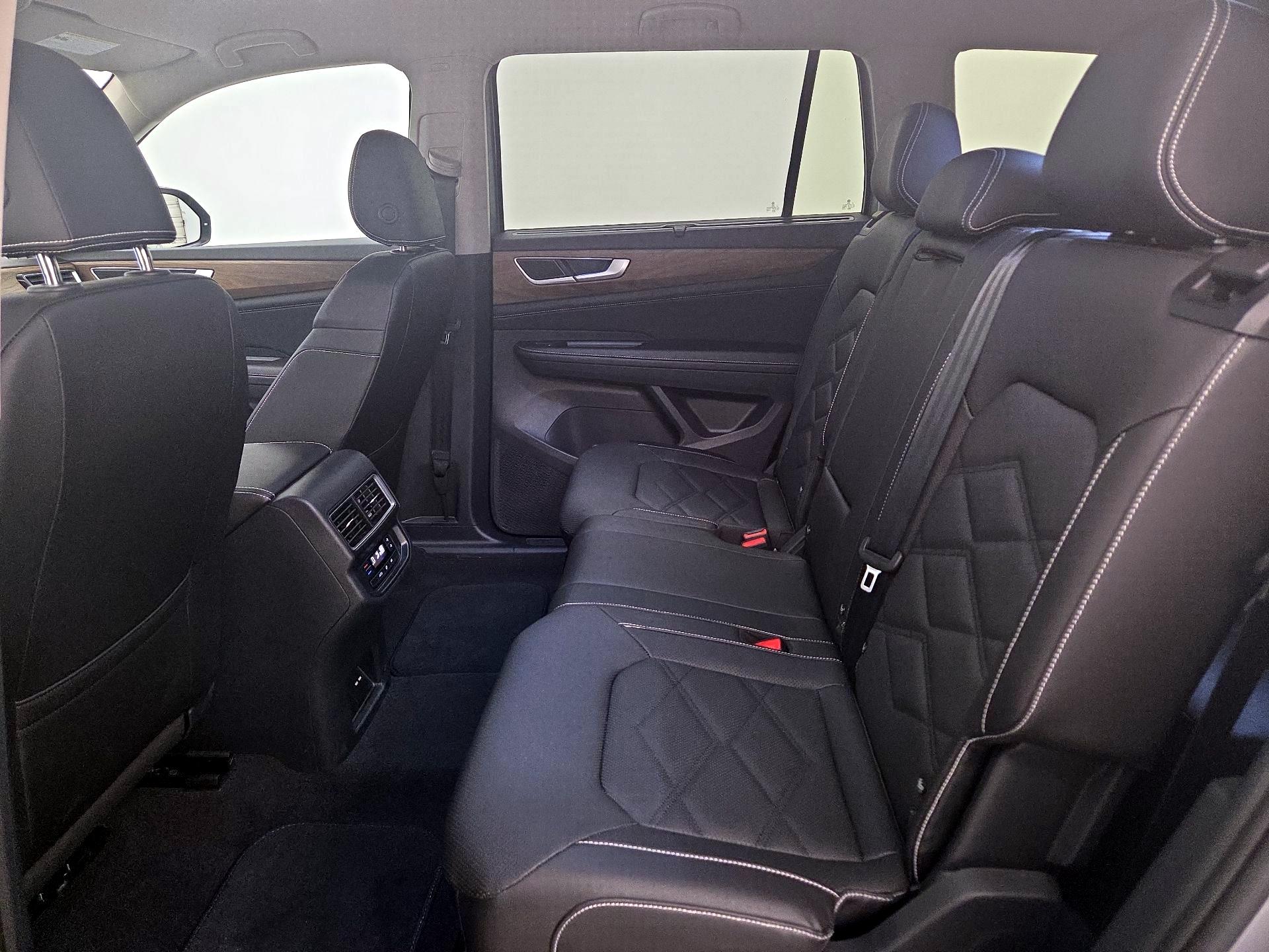 Thumbnail: 2025 Volkswagen Atlas - 19