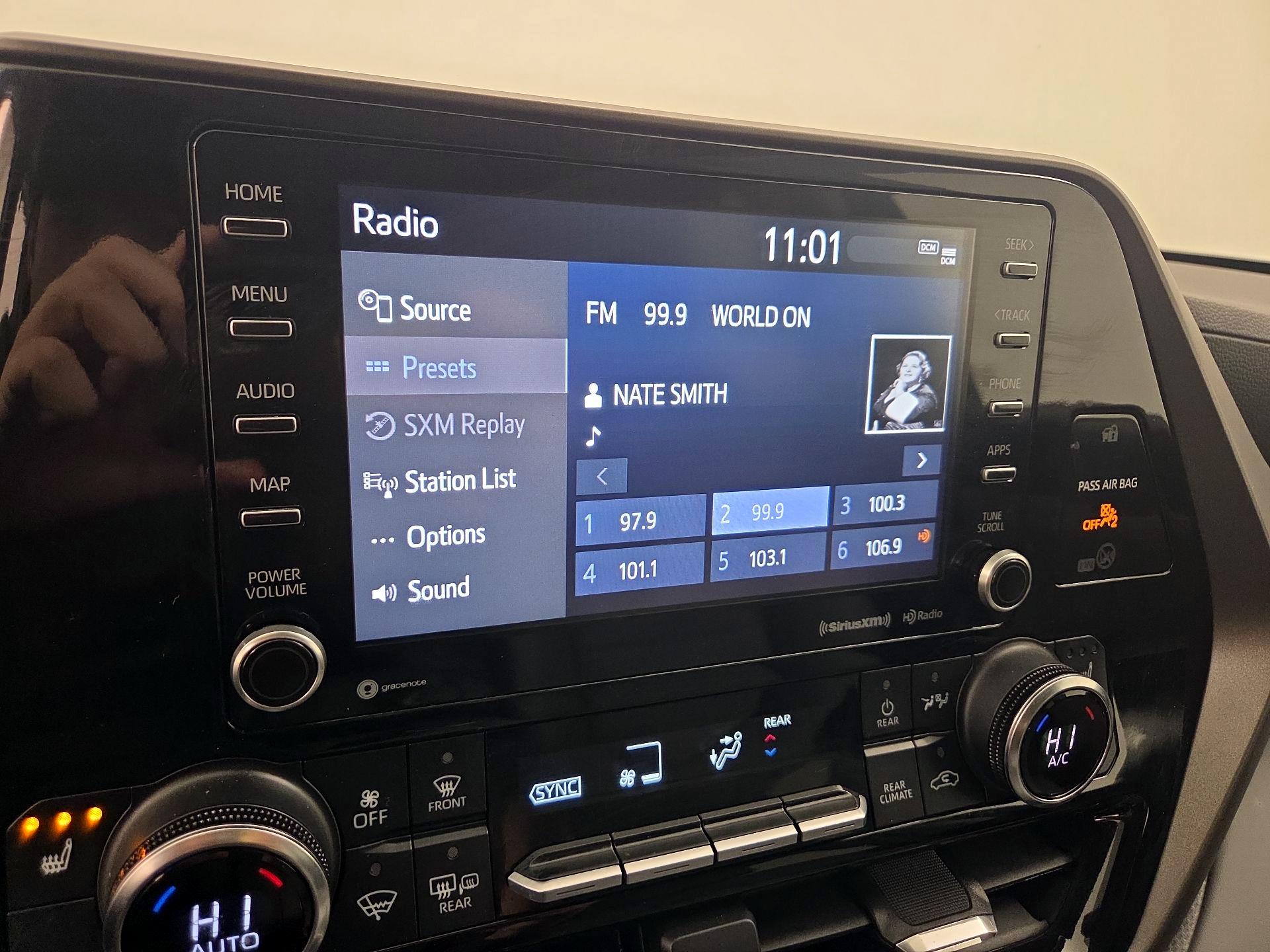 Thumbnail: 2022 Toyota Highlander - 15