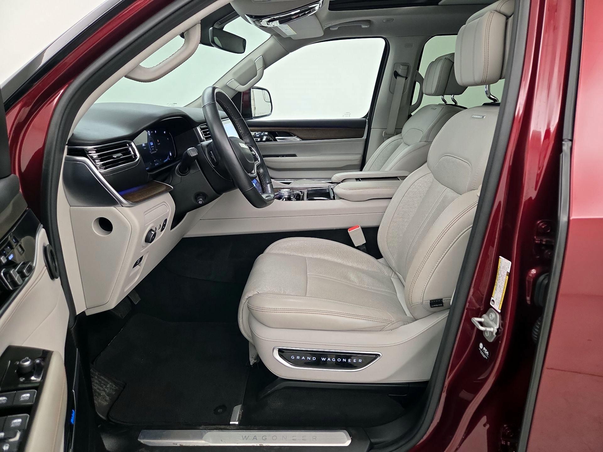 Thumbnail: 2022 Jeep Grand Wagoneer - 9