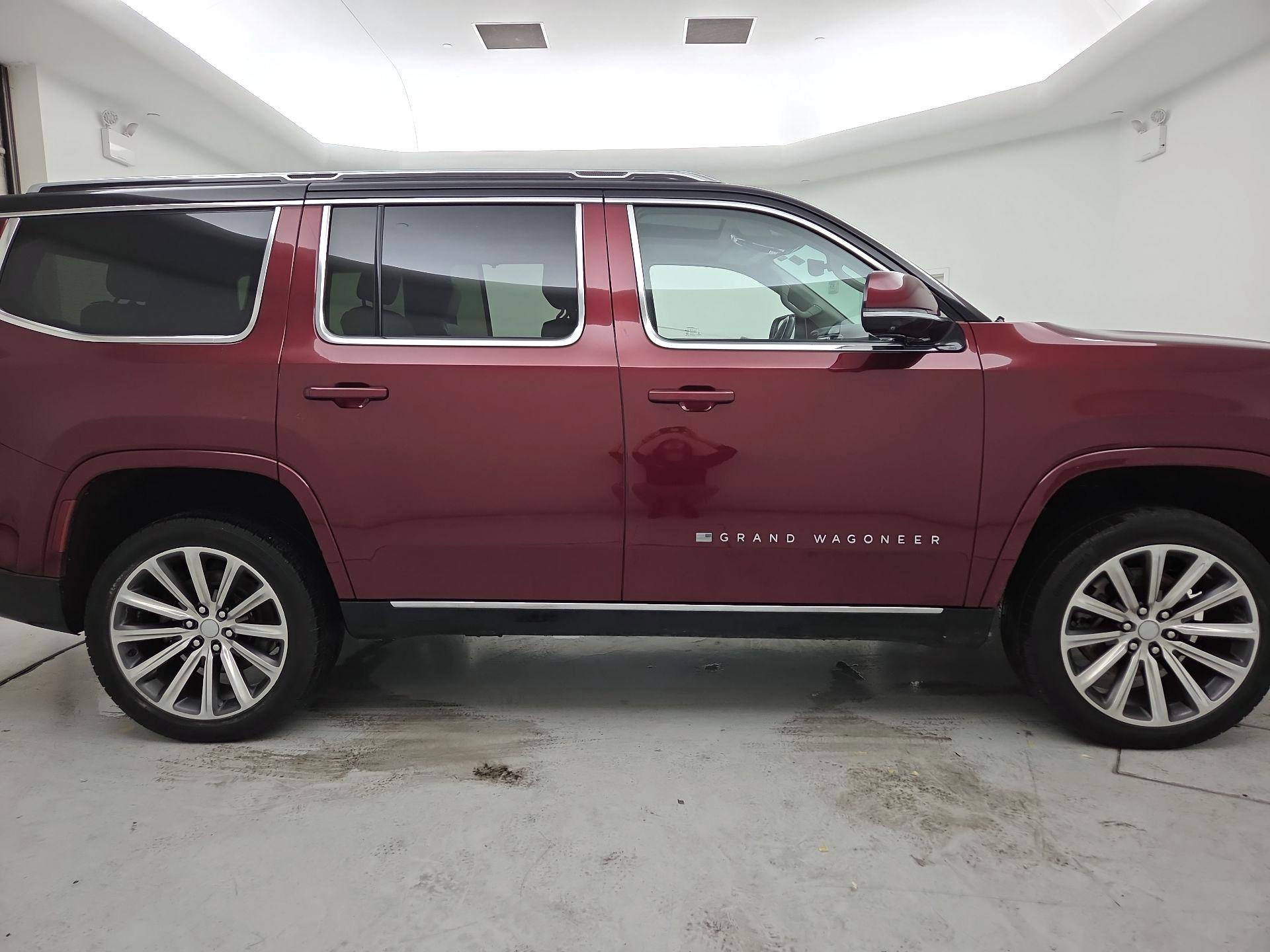 Thumbnail: 2022 Jeep Grand Wagoneer - 4