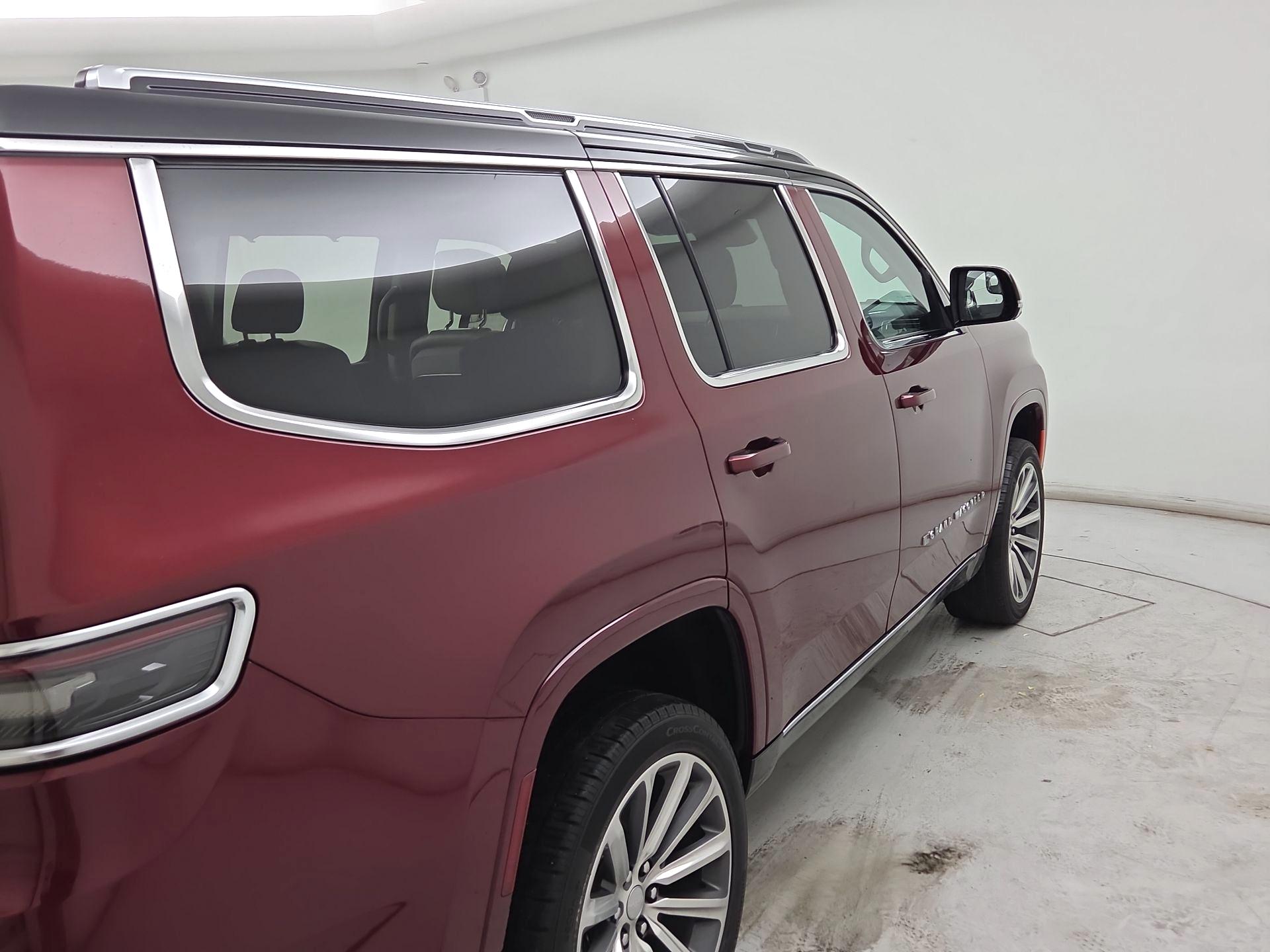 Thumbnail: 2022 Jeep Grand Wagoneer - 5