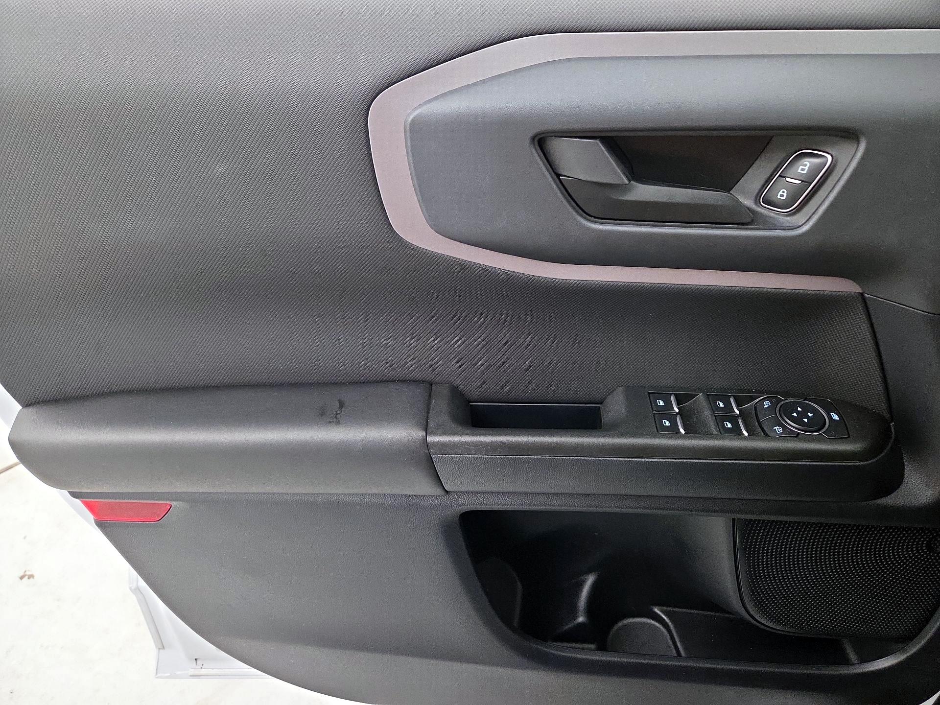 Thumbnail: 2023 Ford Bronco Sport - 12