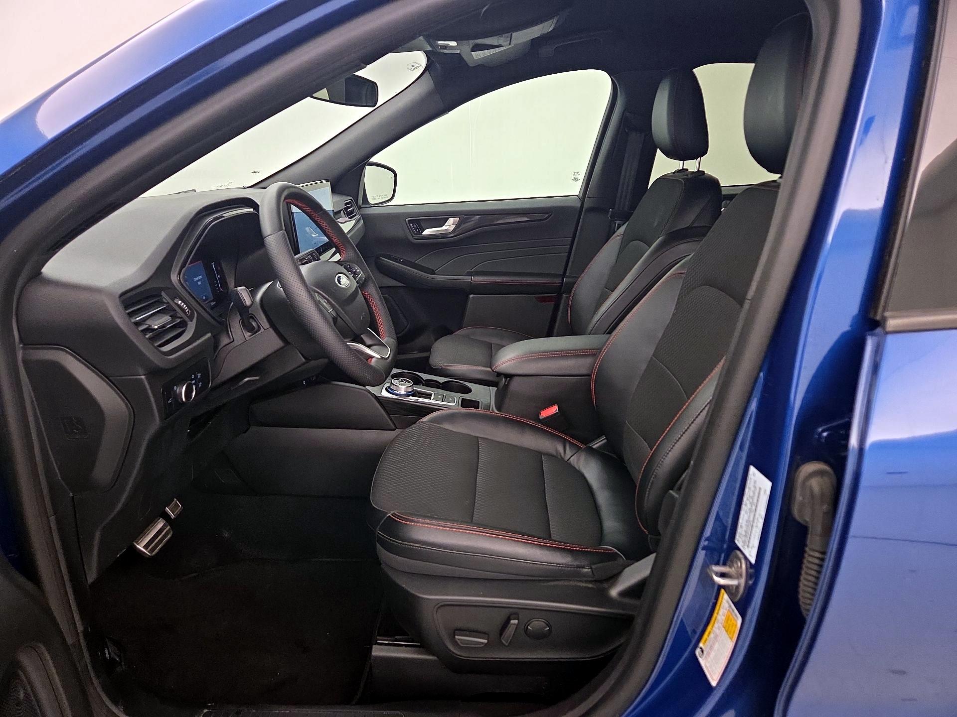 Thumbnail: 2023 Ford Escape - 11