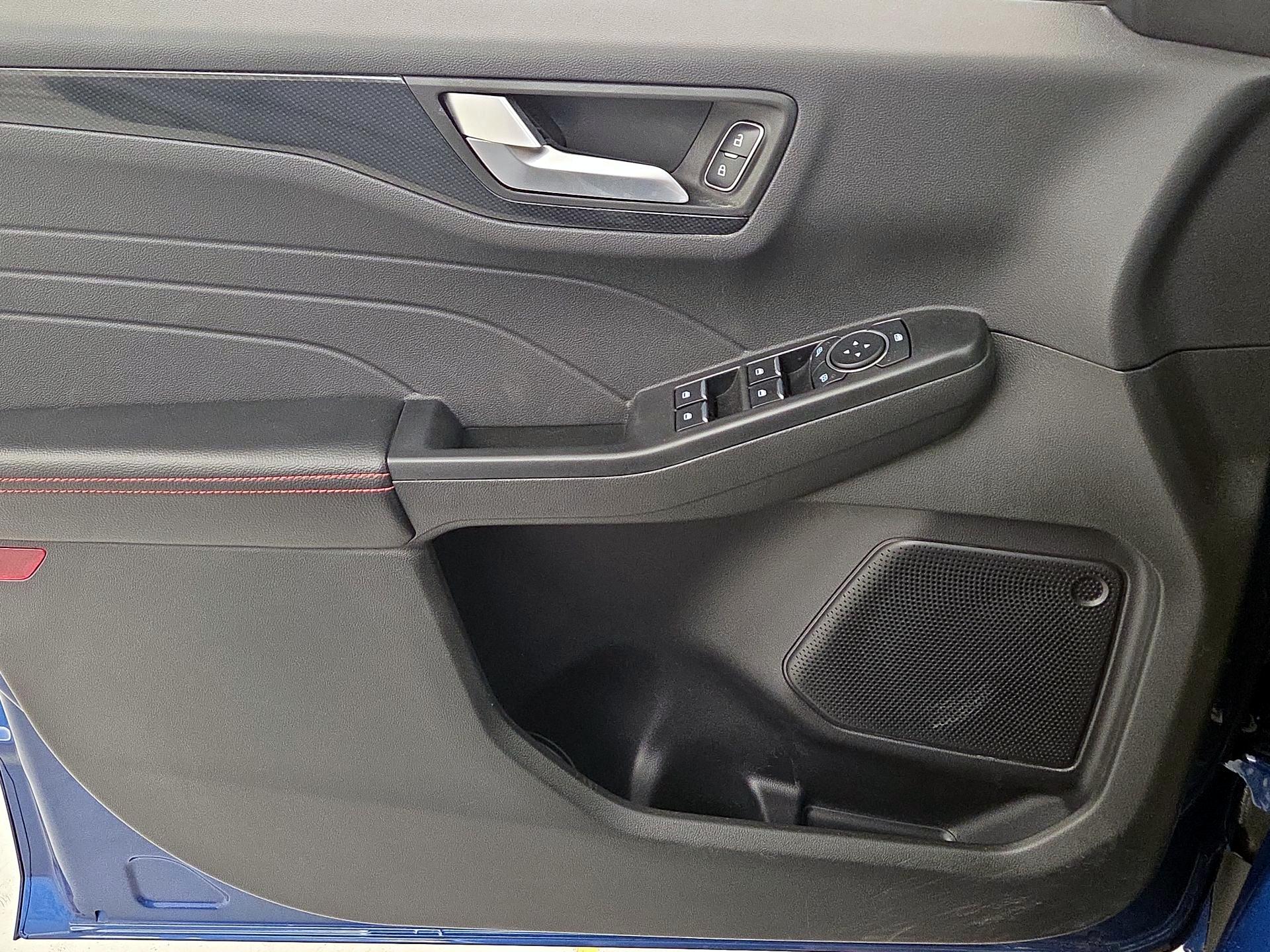 Thumbnail: 2023 Ford Escape - 12