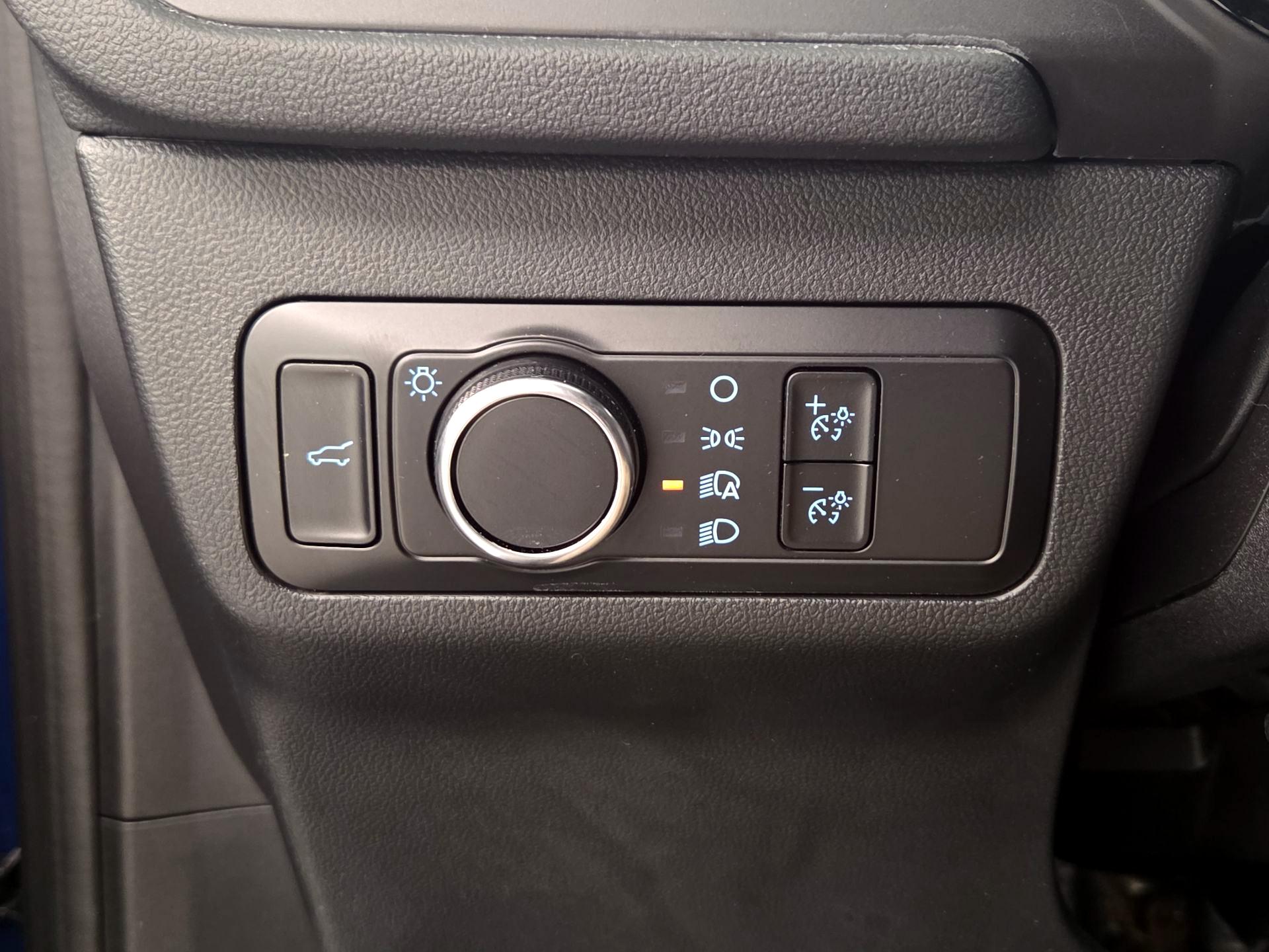 Thumbnail: 2023 Ford Escape - 13