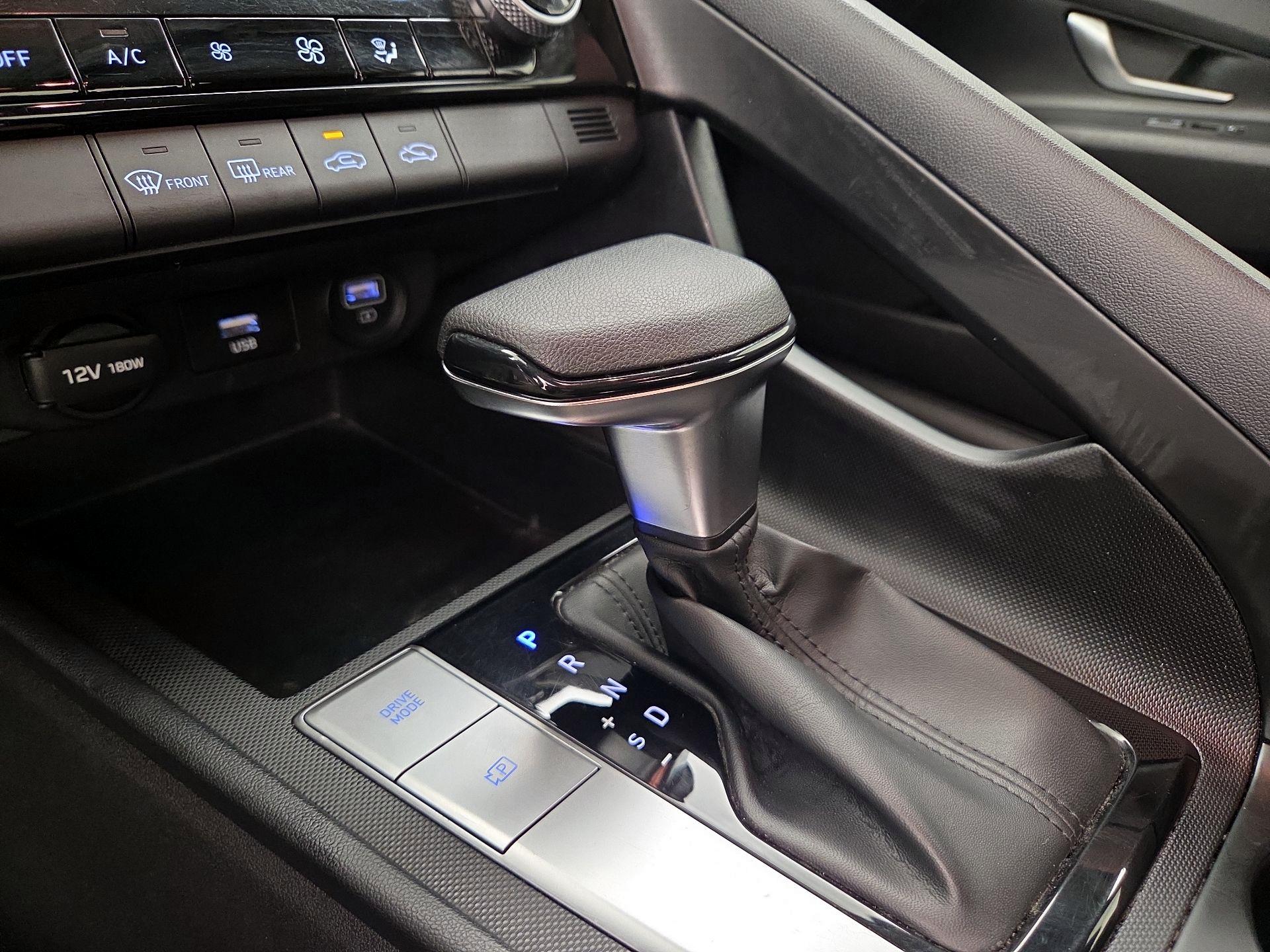 Thumbnail: 2021 Hyundai Elantra - 17
