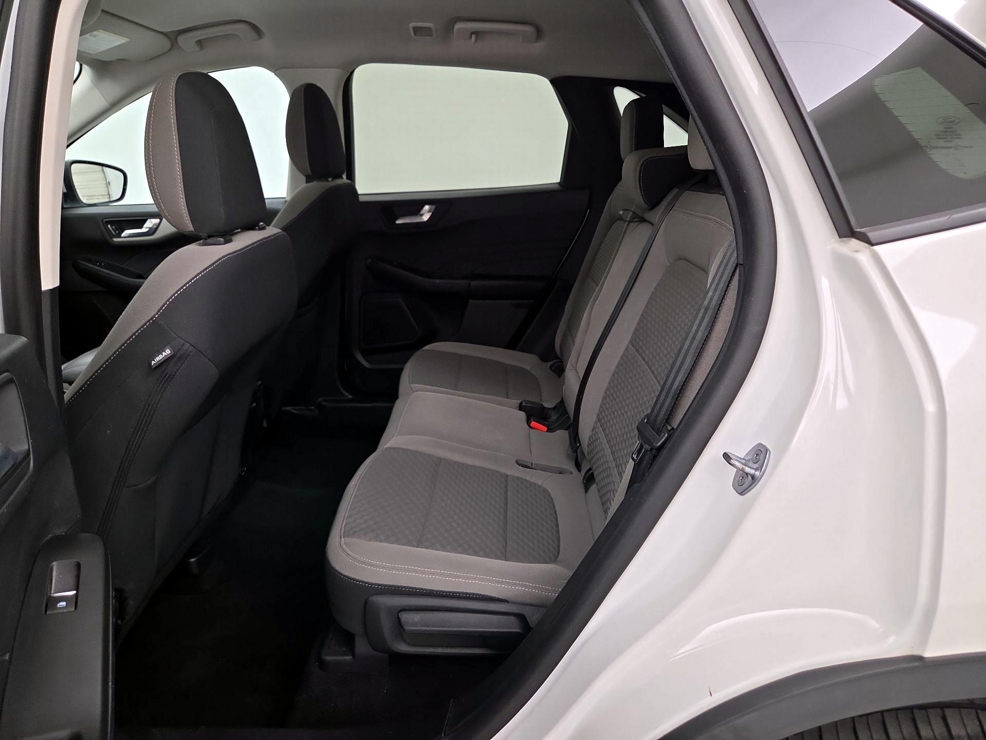 Thumbnail: 2021 Ford Escape - 17