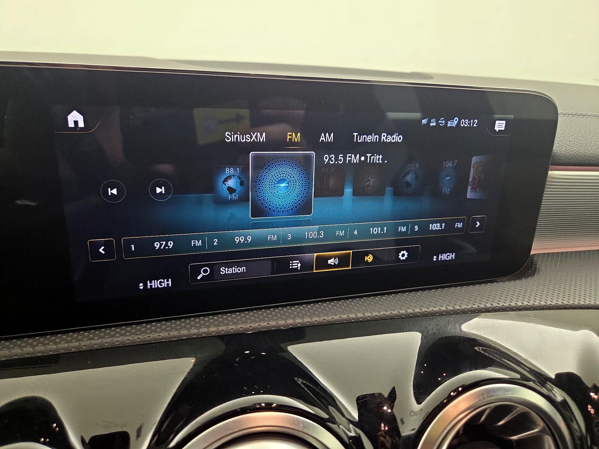 Thumbnail: 2022 Mercedes-Benz CLA - 15