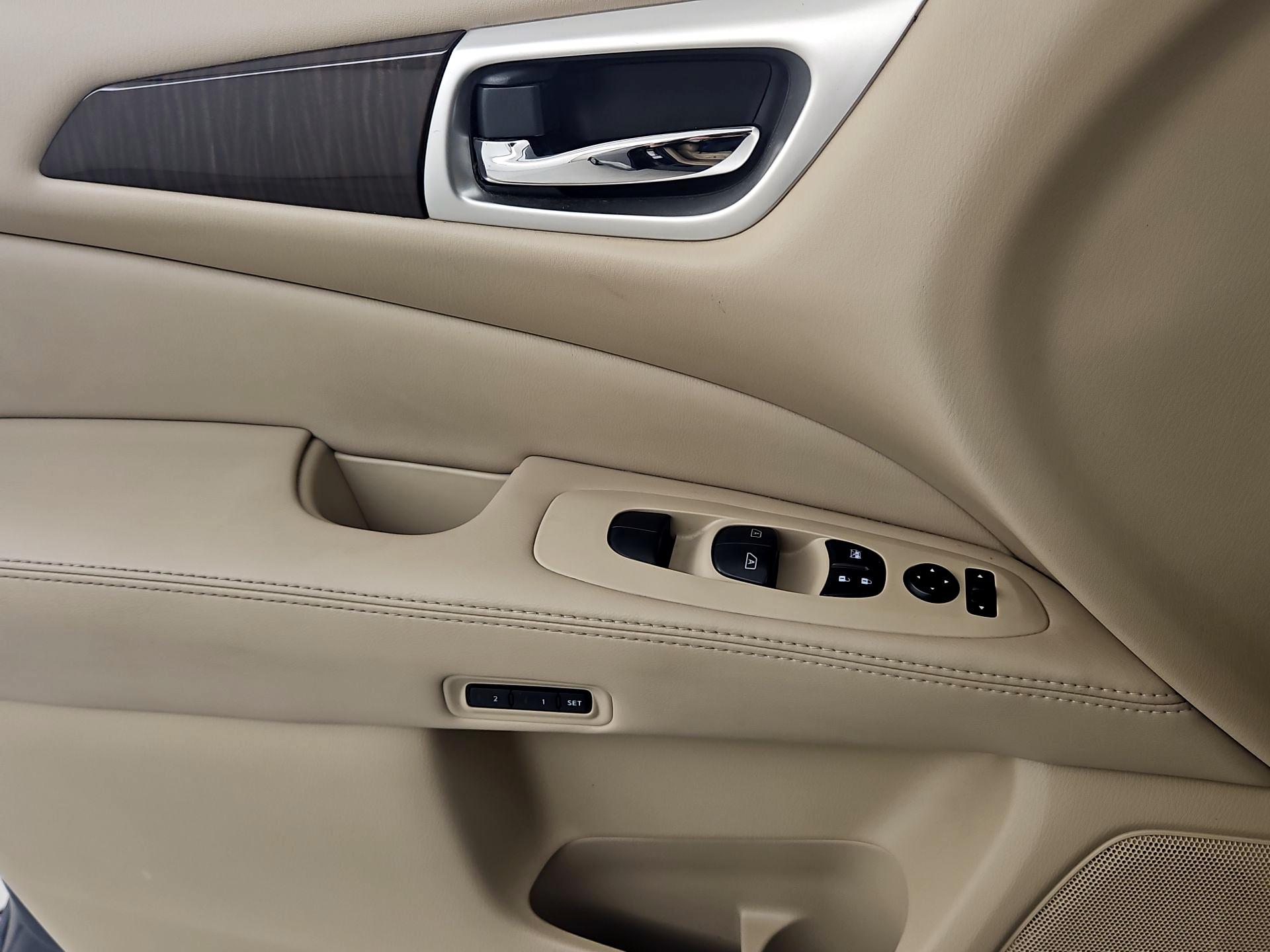 Thumbnail: 2014 Nissan Pathfinder - 12