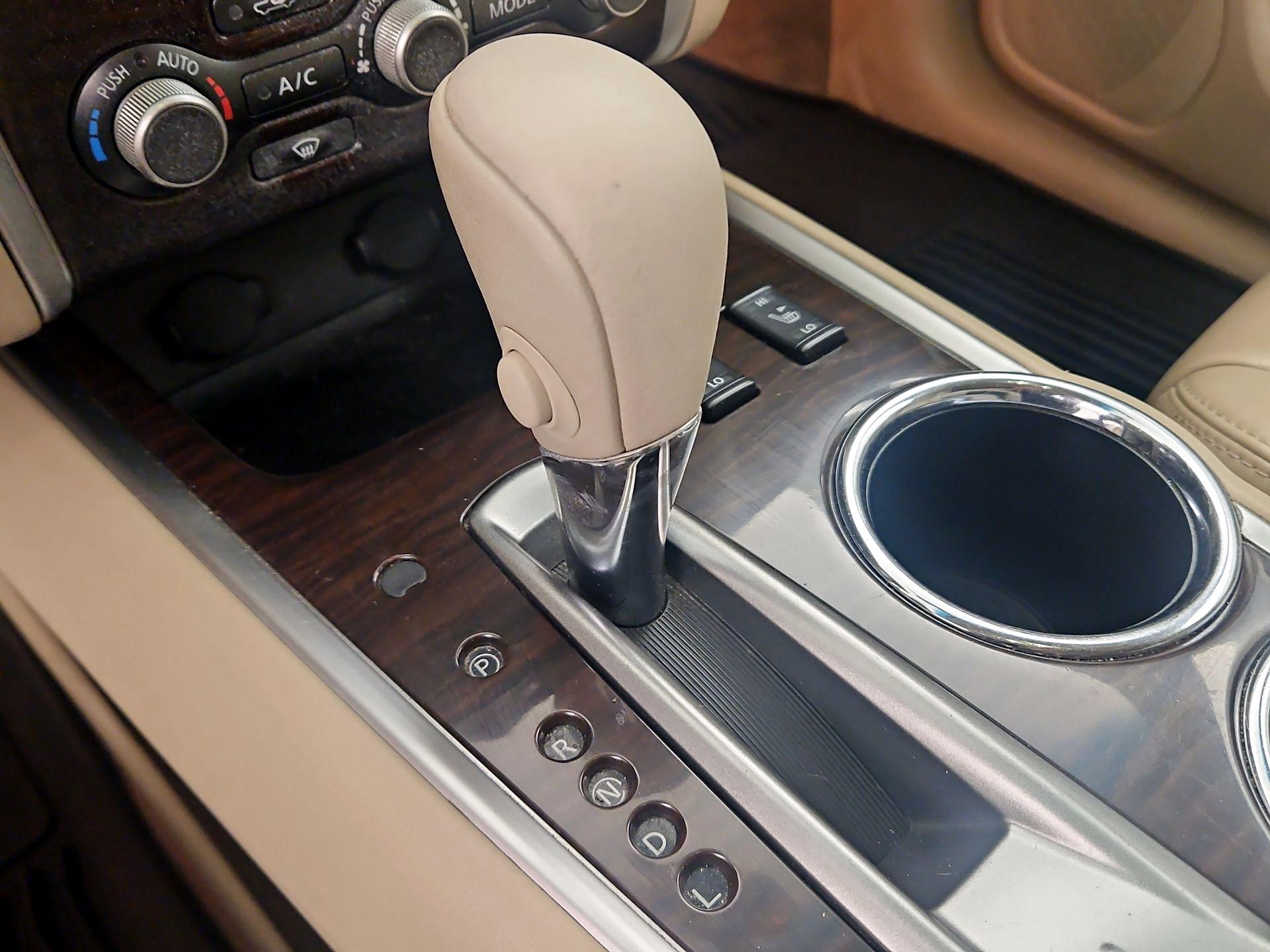 Thumbnail: 2014 Nissan Pathfinder - 17