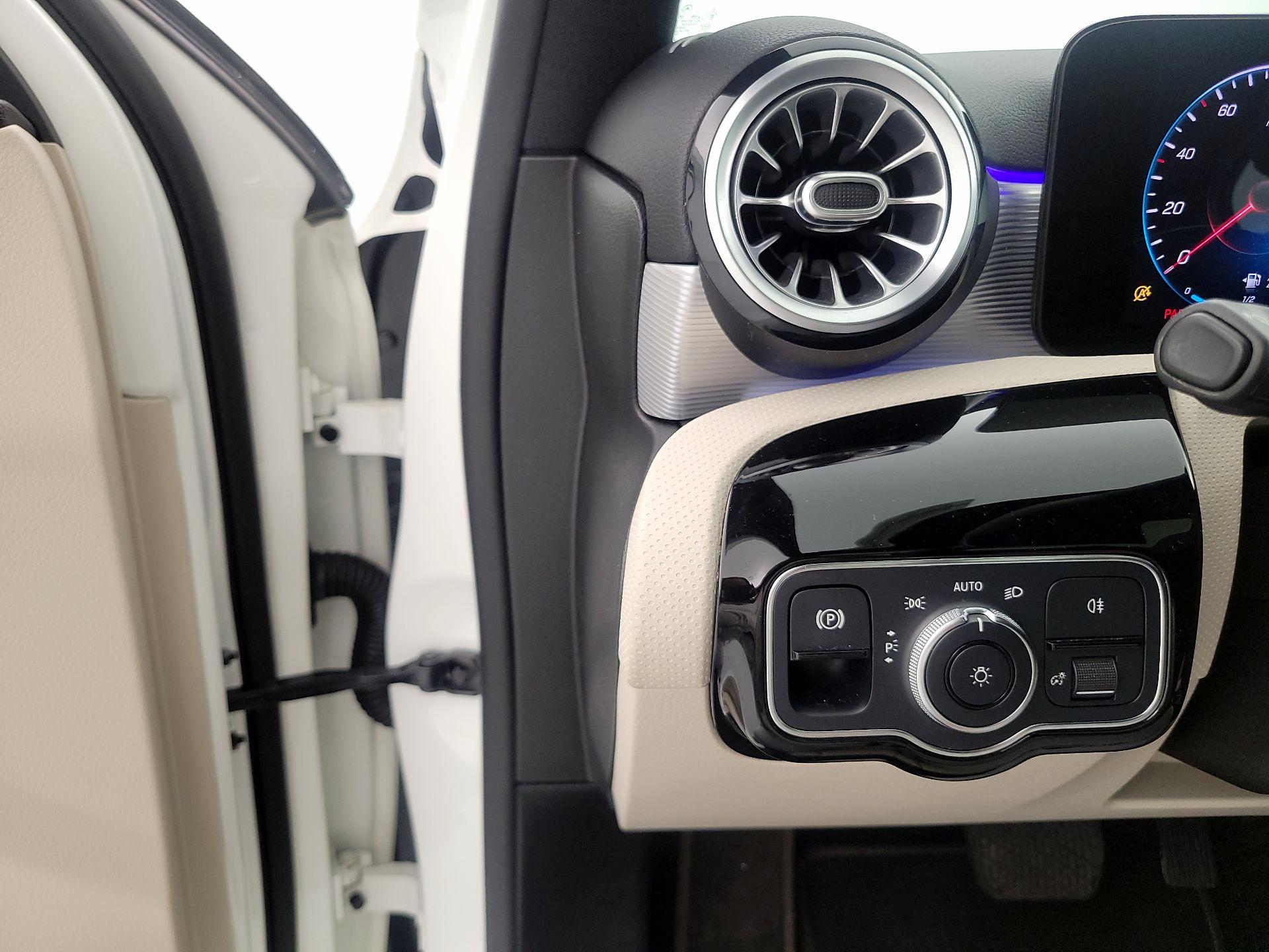 Thumbnail: 2021 Mercedes-Benz A-Class - 13