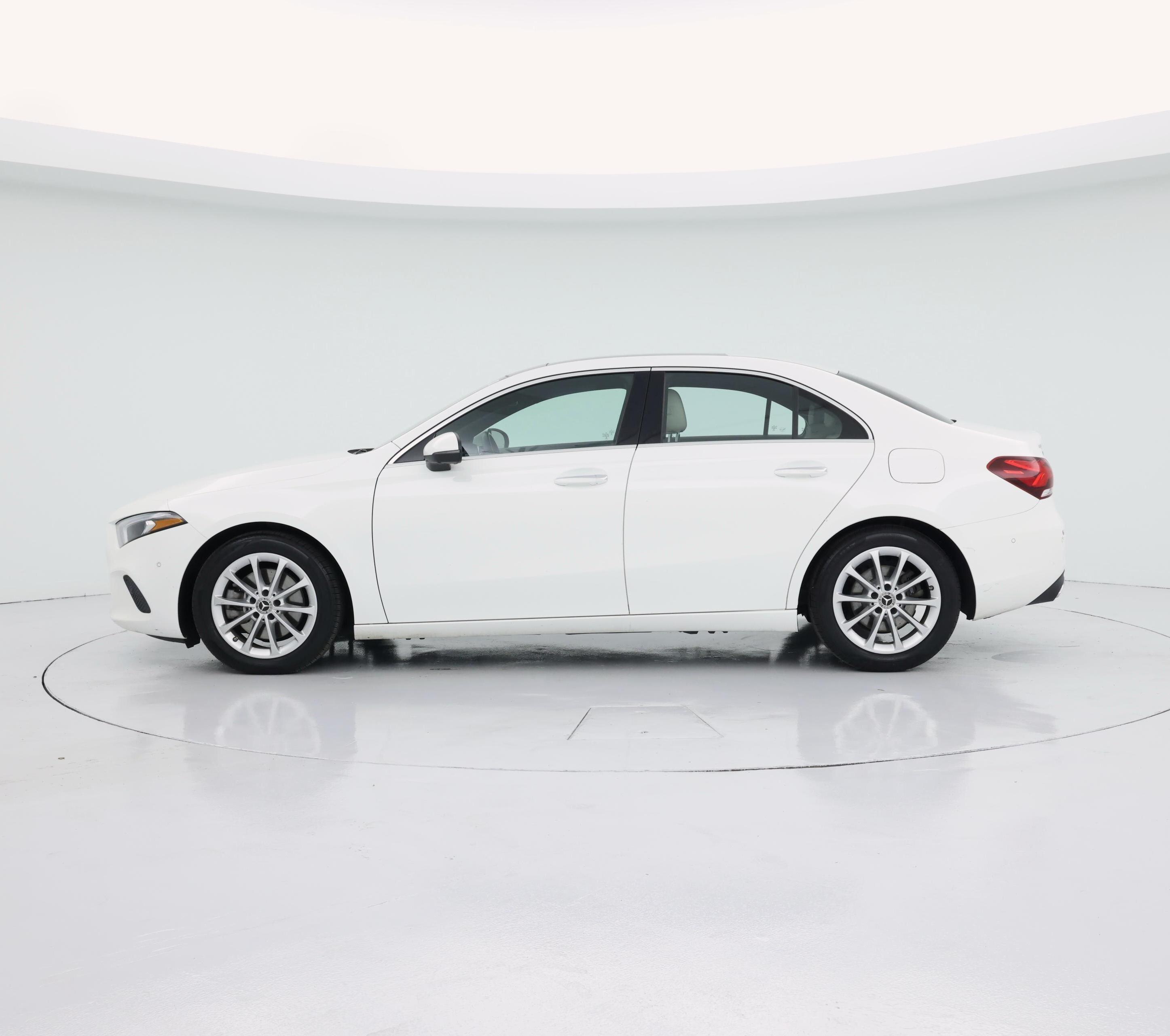 Thumbnail: 2021 Mercedes-Benz A-Class - 3