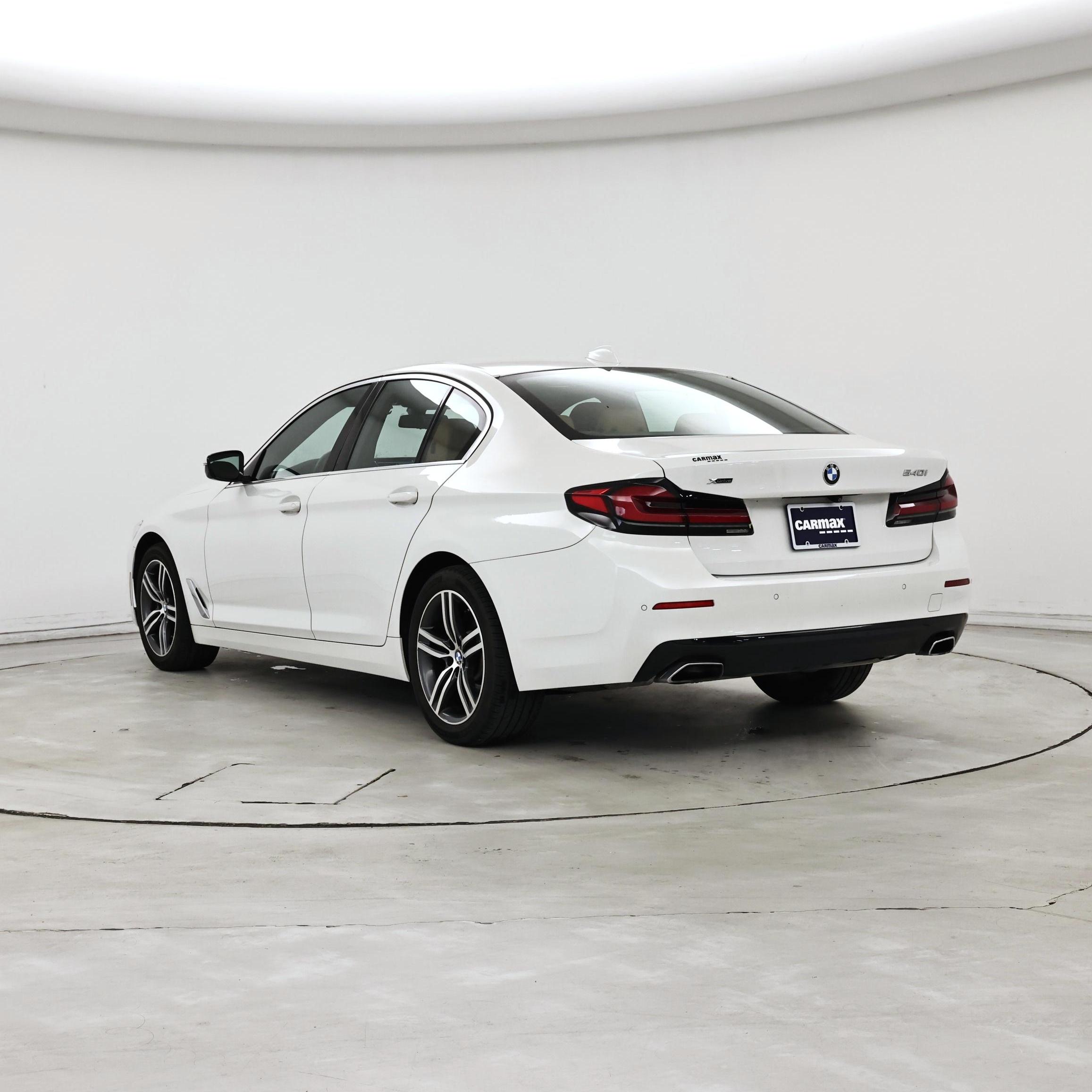 Thumbnail: 2021 BMW 5 Series - 2