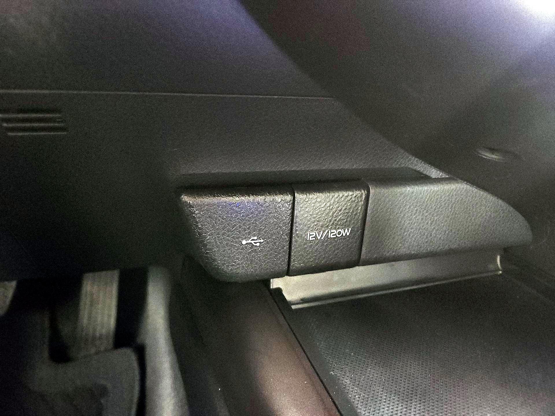 Thumbnail: 2024 Toyota Camry - 18