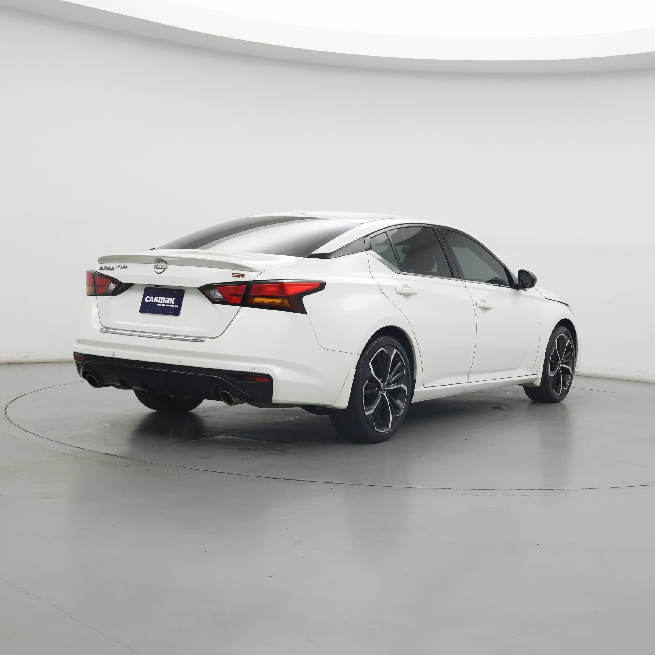 Thumbnail: 2023 Nissan Altima - 8