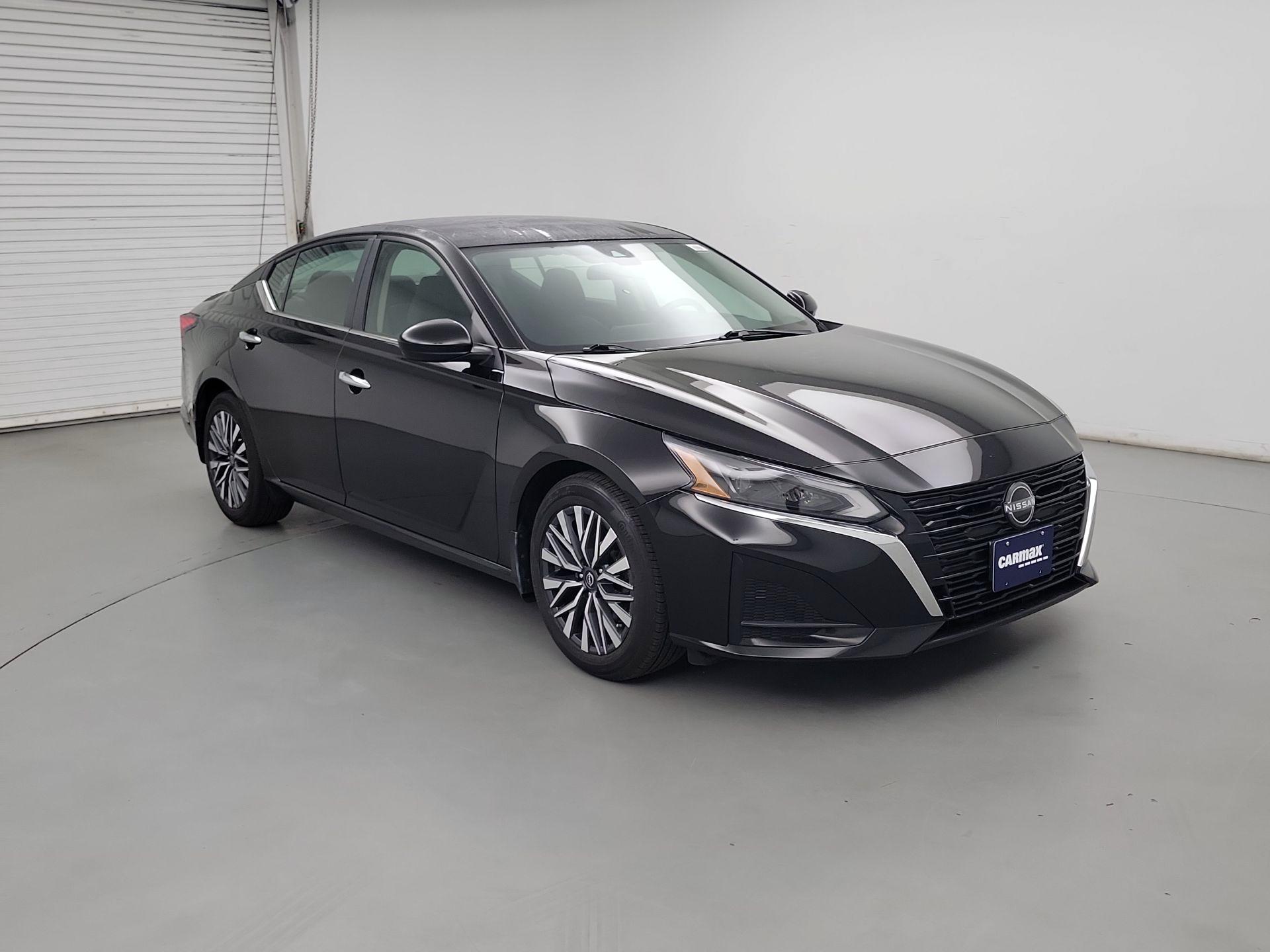 Thumbnail: 2023 Nissan Altima - 1