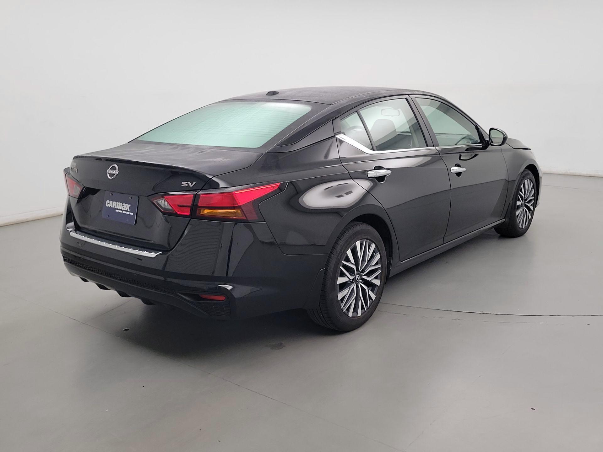 Thumbnail: 2023 Nissan Altima - 5