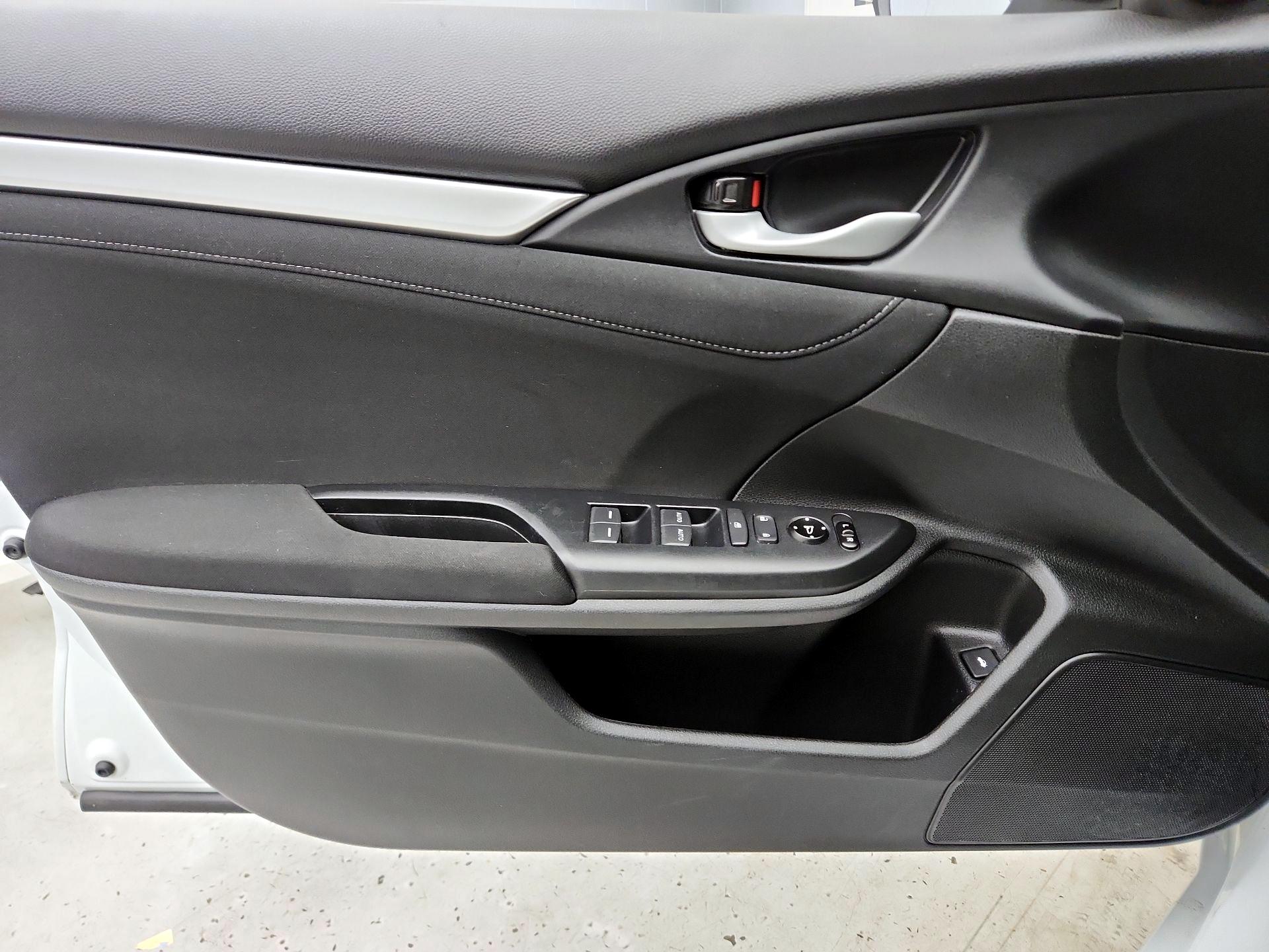 Thumbnail: 2020 Honda Civic - 12