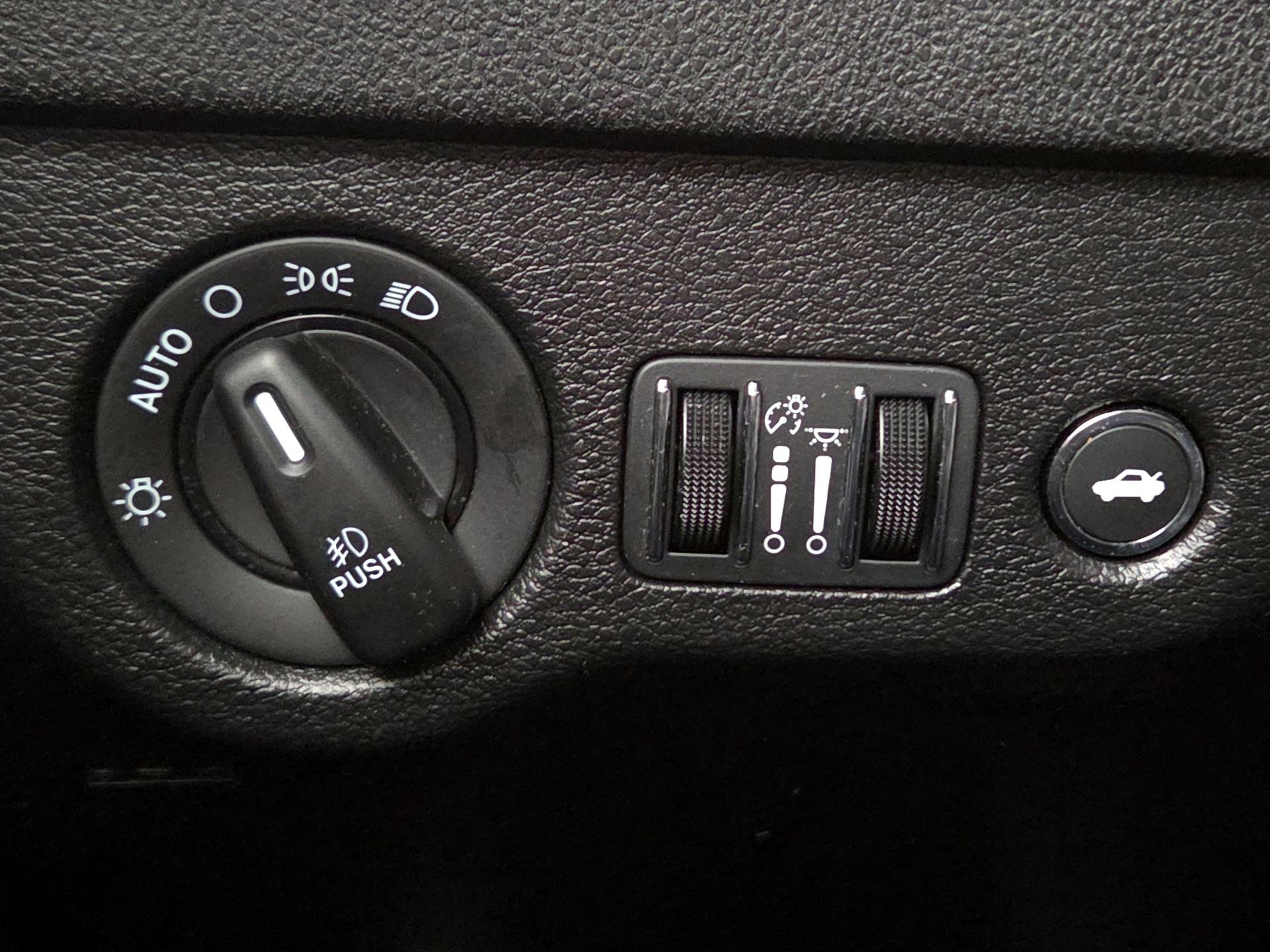 Thumbnail: 2022 Dodge Charger - 13