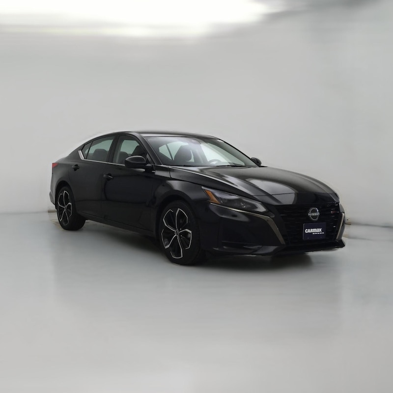 2023 Nissan Altima SR