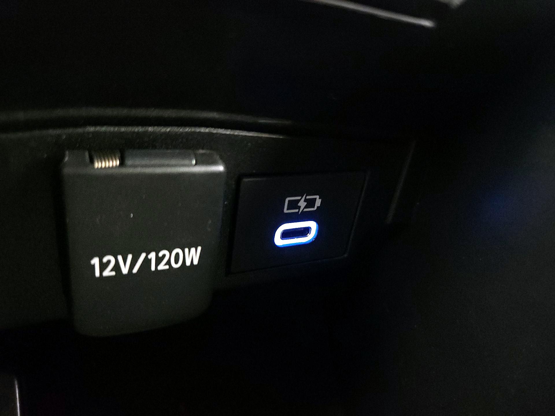 Thumbnail: 2022 Toyota Corolla - 18