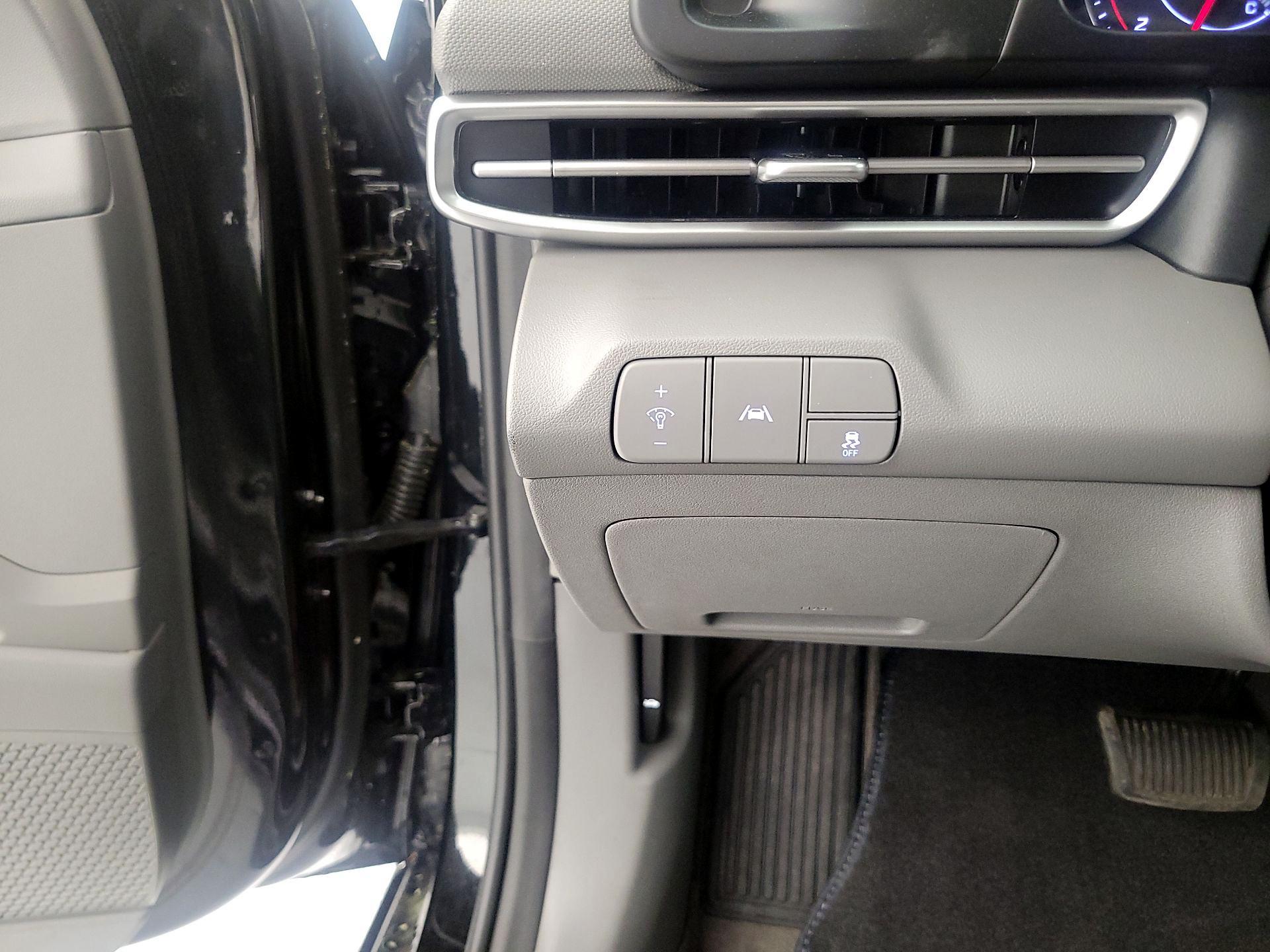 Thumbnail: 2023 Hyundai Elantra - 13