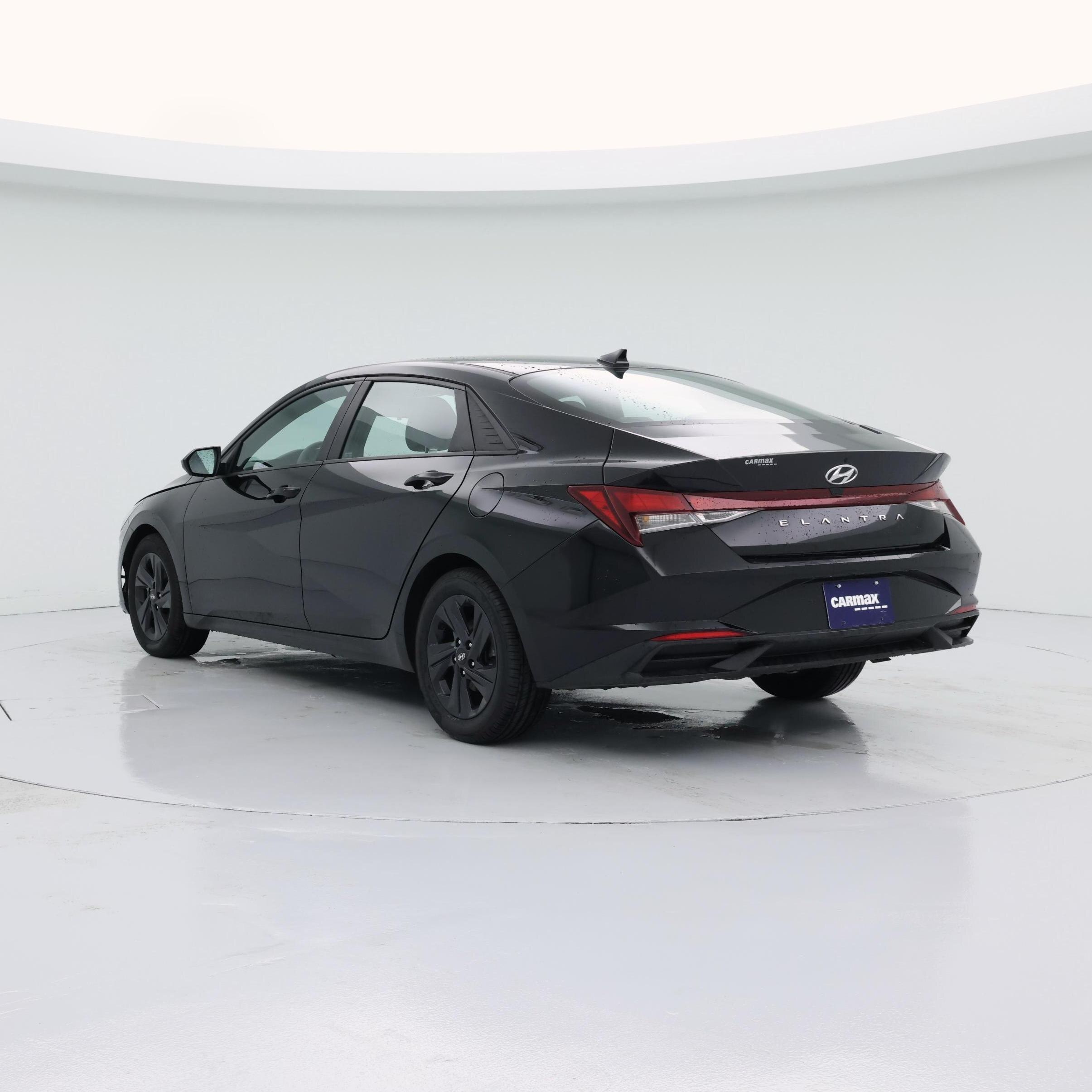 Thumbnail: 2023 Hyundai Elantra - 2