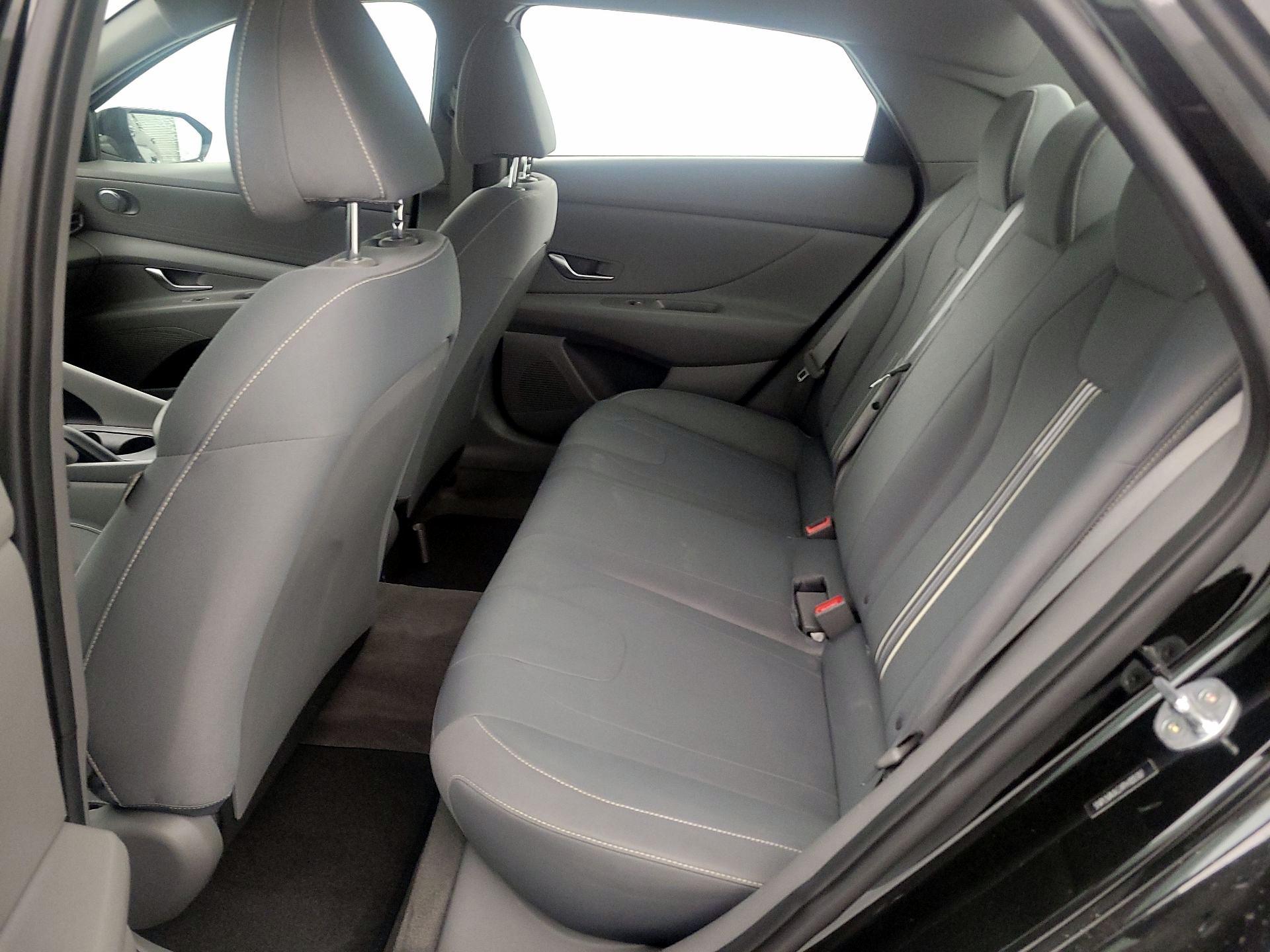 Thumbnail: 2023 Hyundai Elantra - 19