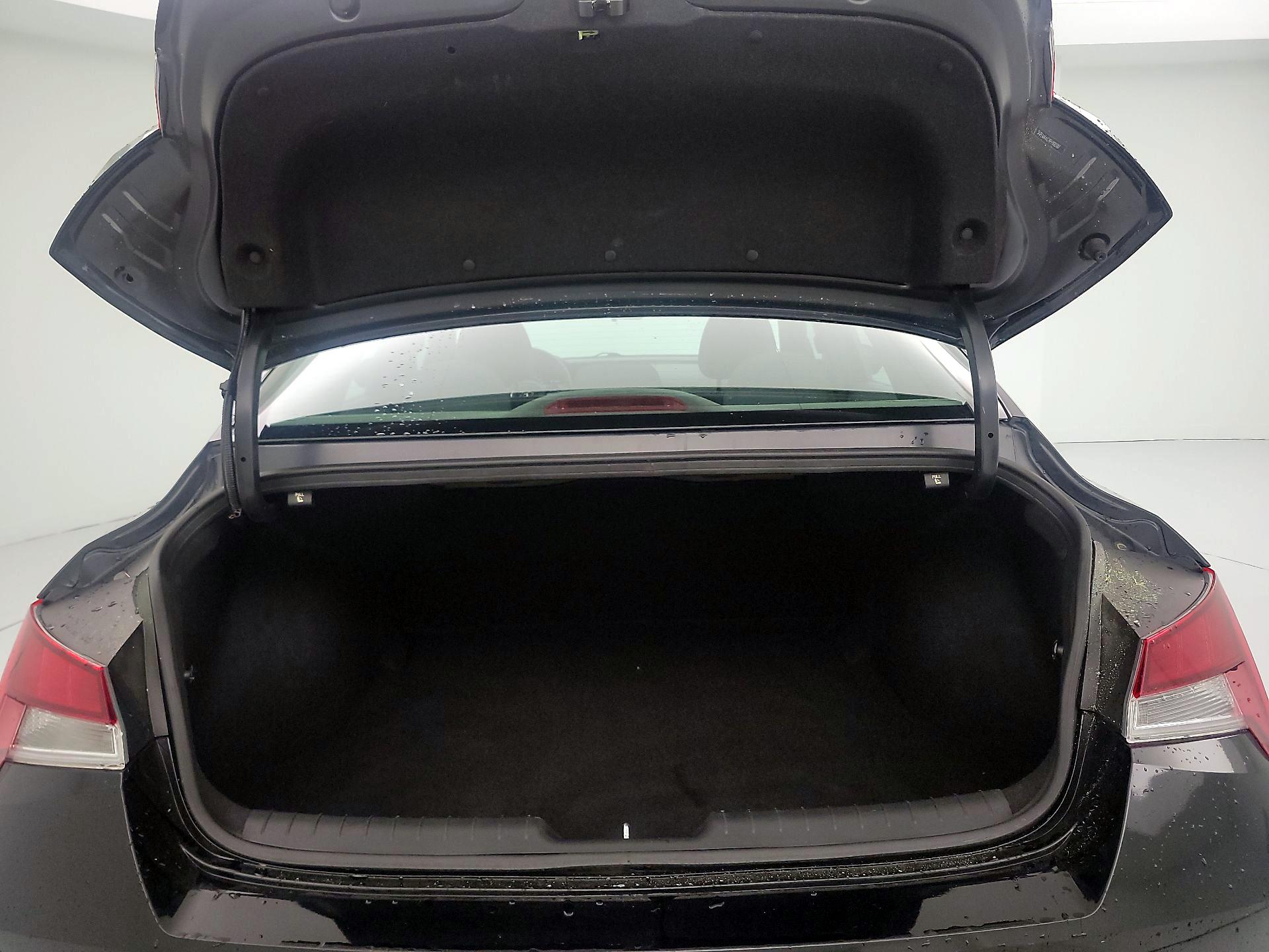 Thumbnail: 2023 Hyundai Elantra - 20