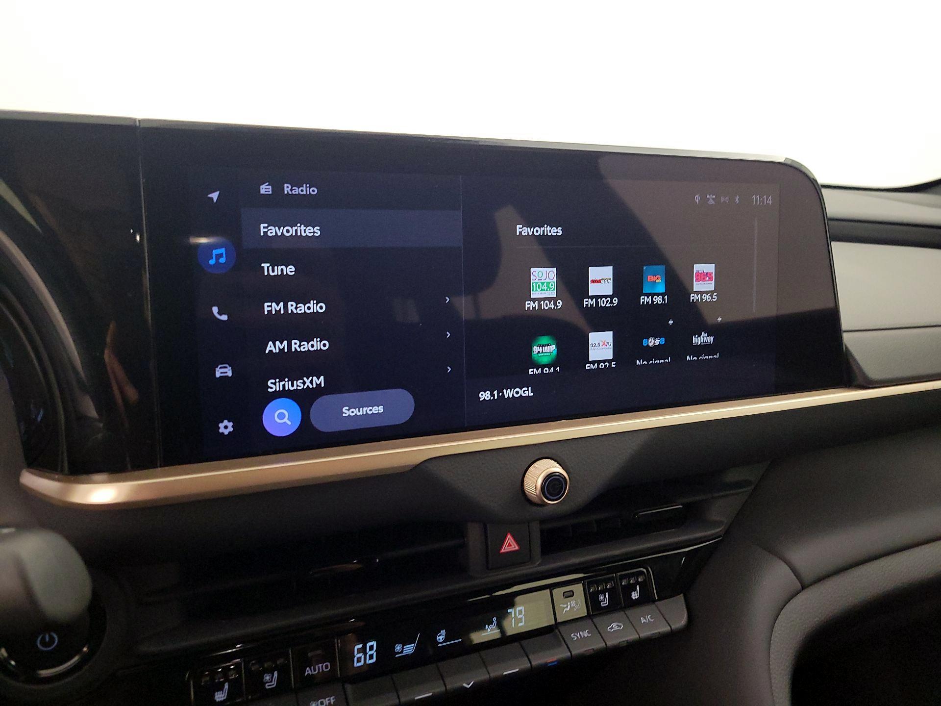 Thumbnail: 2025 Toyota Crown Signia - 16