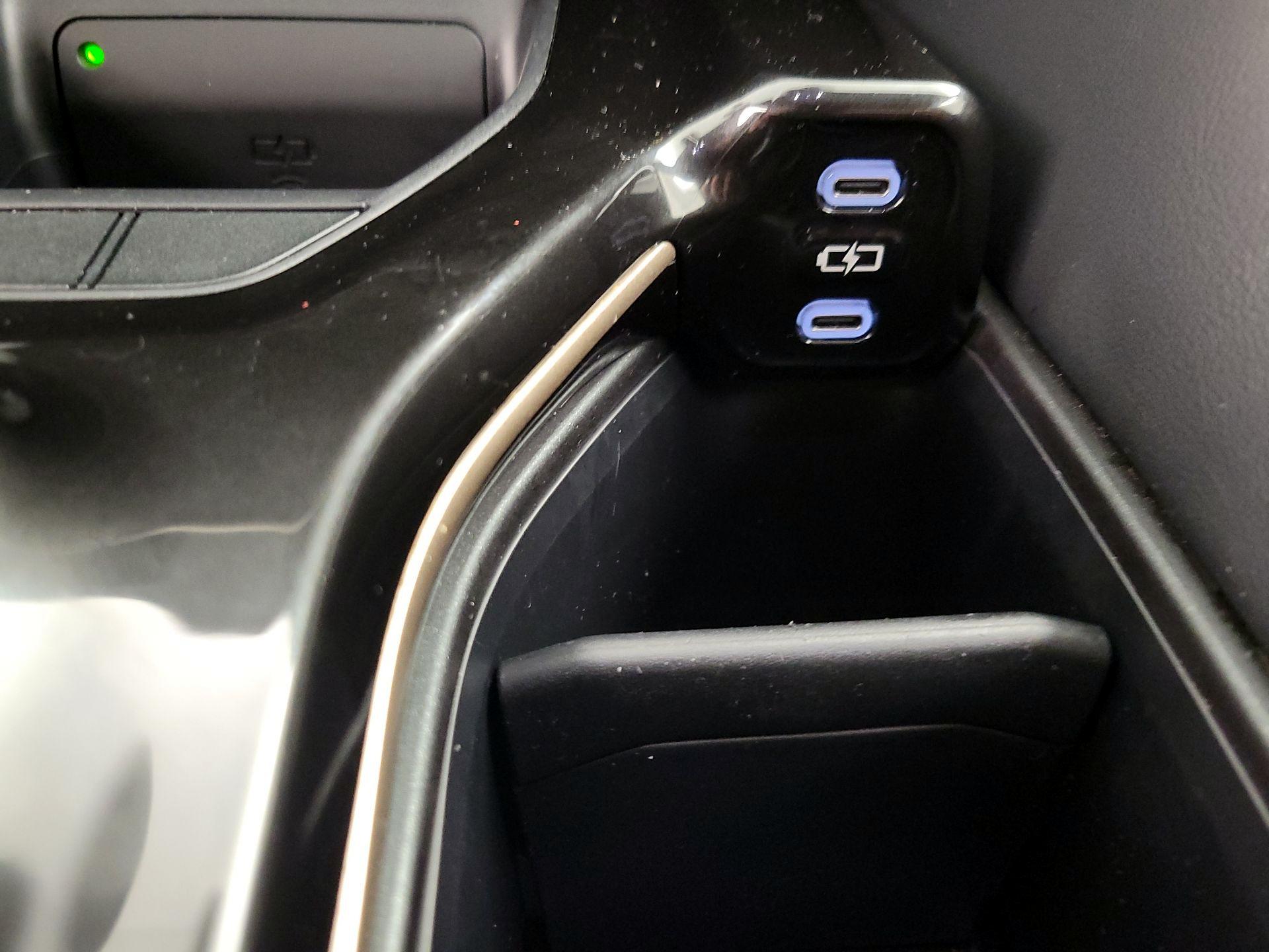 Thumbnail: 2025 Toyota Crown Signia - 19