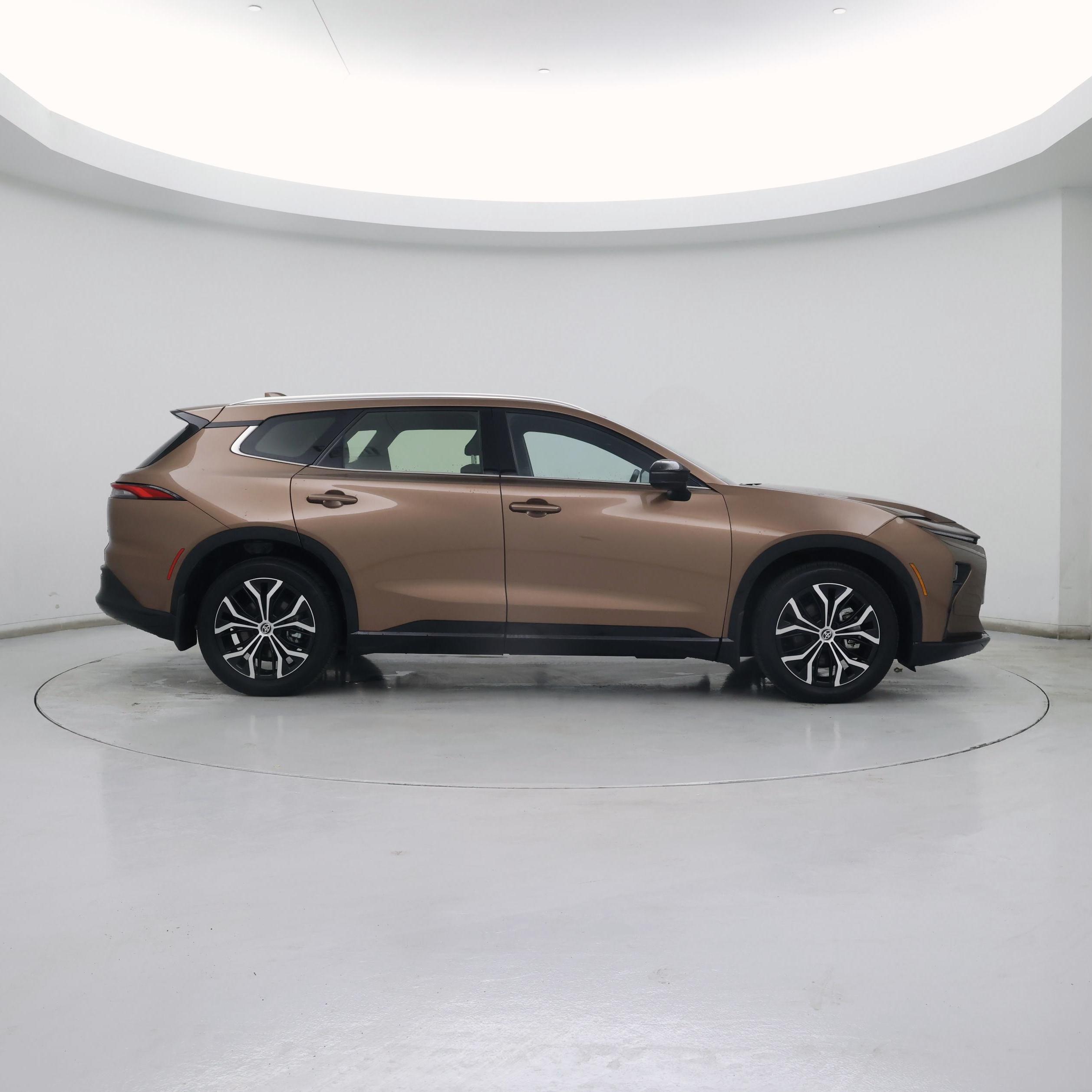 Thumbnail: 2025 Toyota Crown Signia - 7