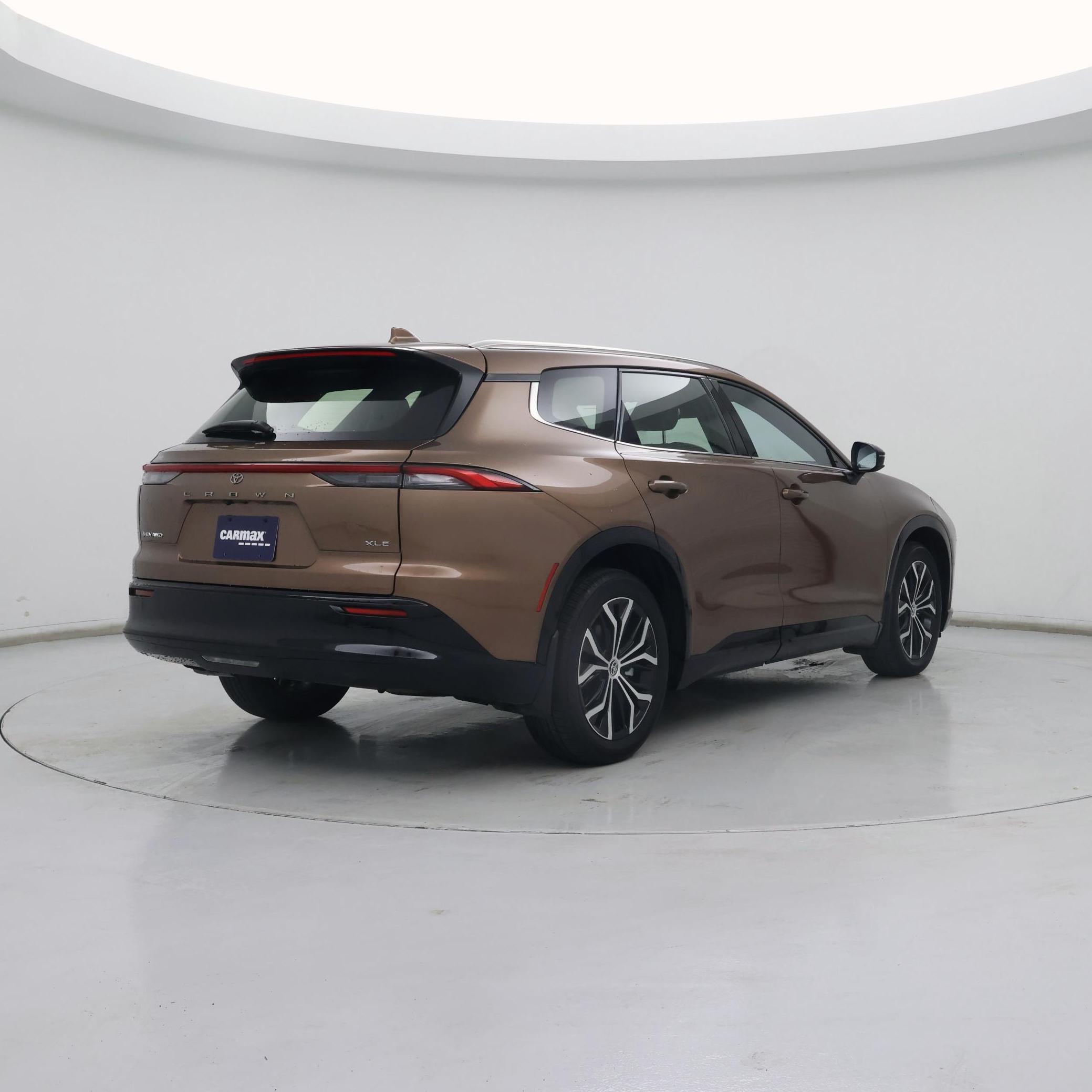 Thumbnail: 2025 Toyota Crown Signia - 8